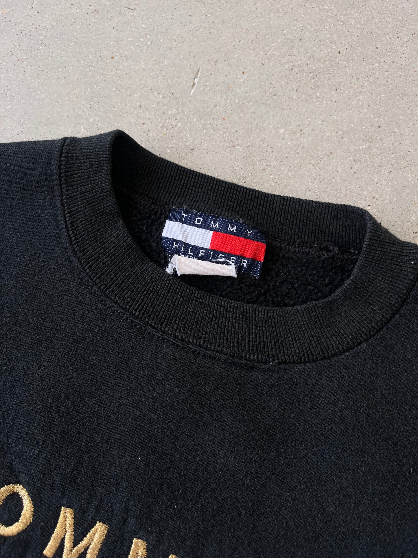 Vintage Tommy Hilfiger Crewneck - L