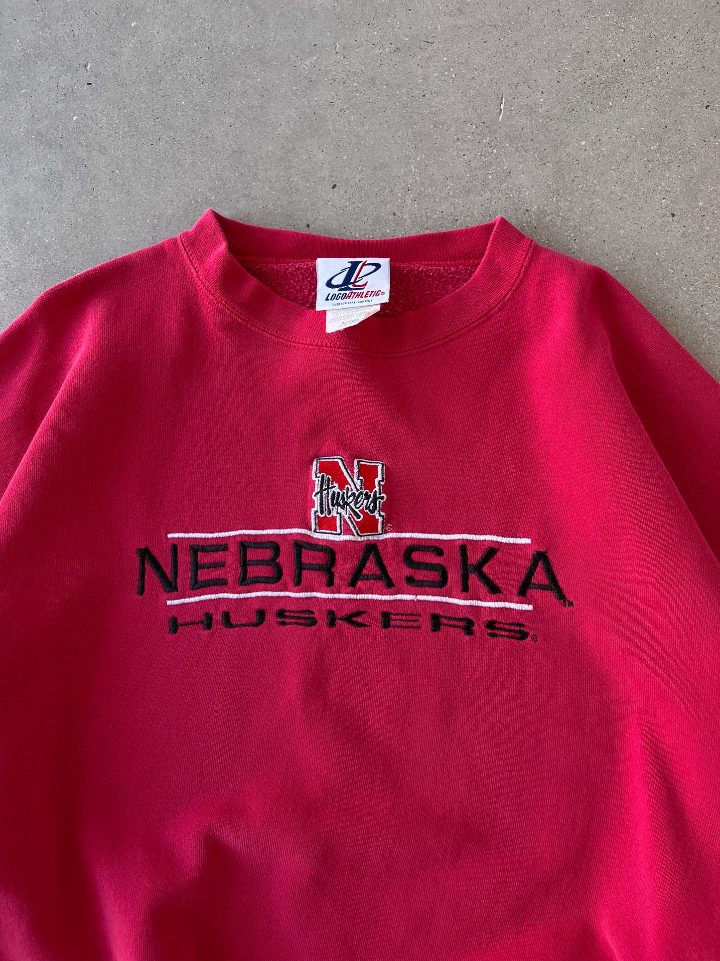 Vintage Nebraska Huskers Embroidered Logo Athletic Crewneck - XL