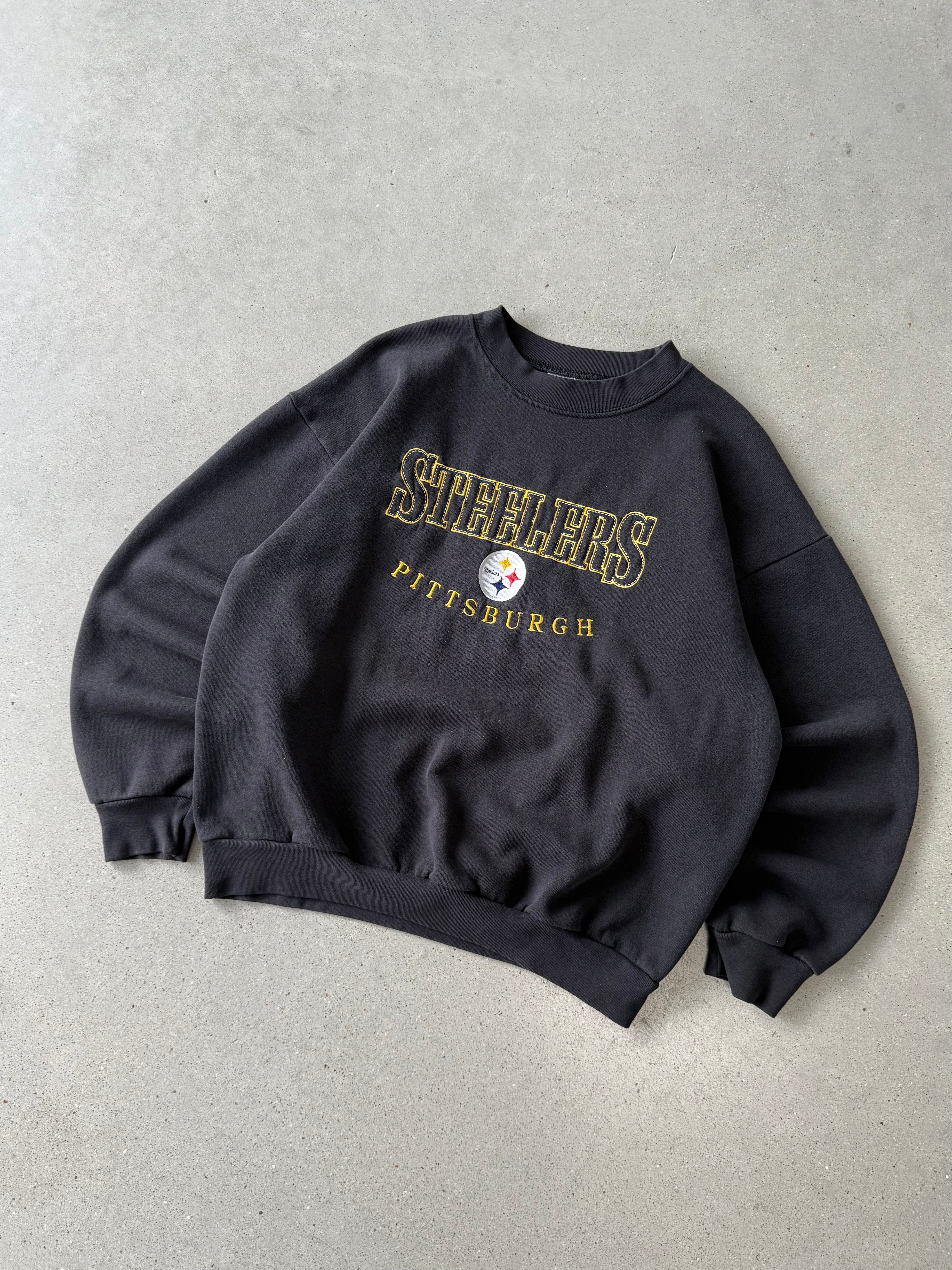 Vintage Pittsburgh Steelers Embroidered Crewneck - M