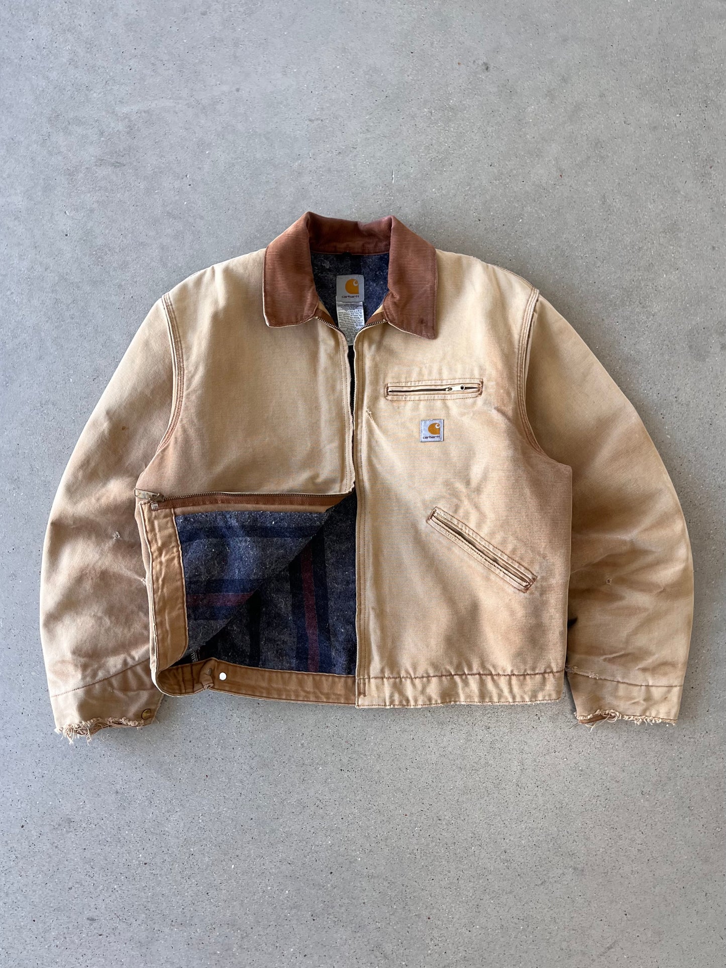 Vintage Carhartt Faded Tan Blanket-lined Detroit Jacket - L