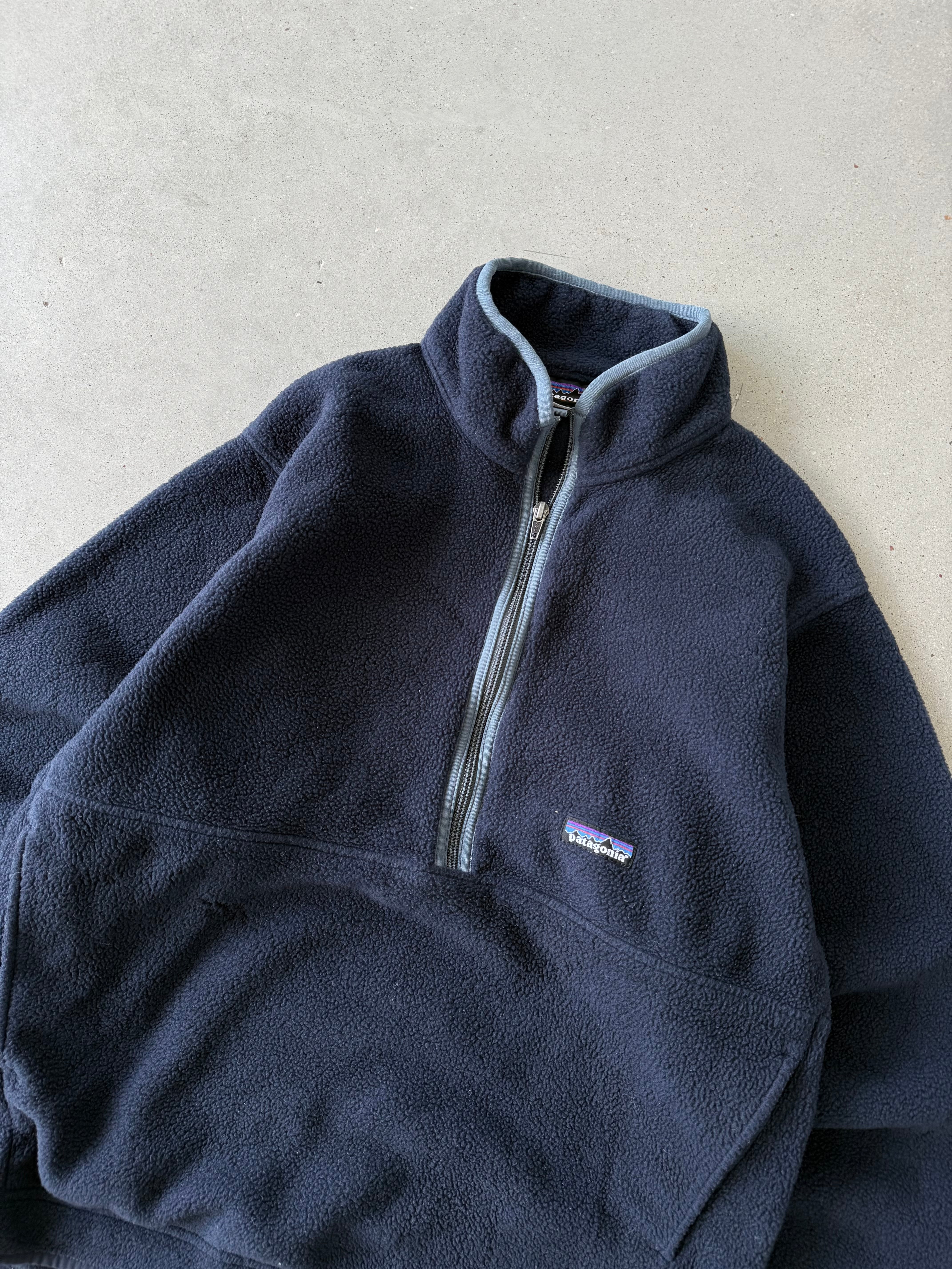 Vintage Patagonia Navy Fleece Zip Up - M