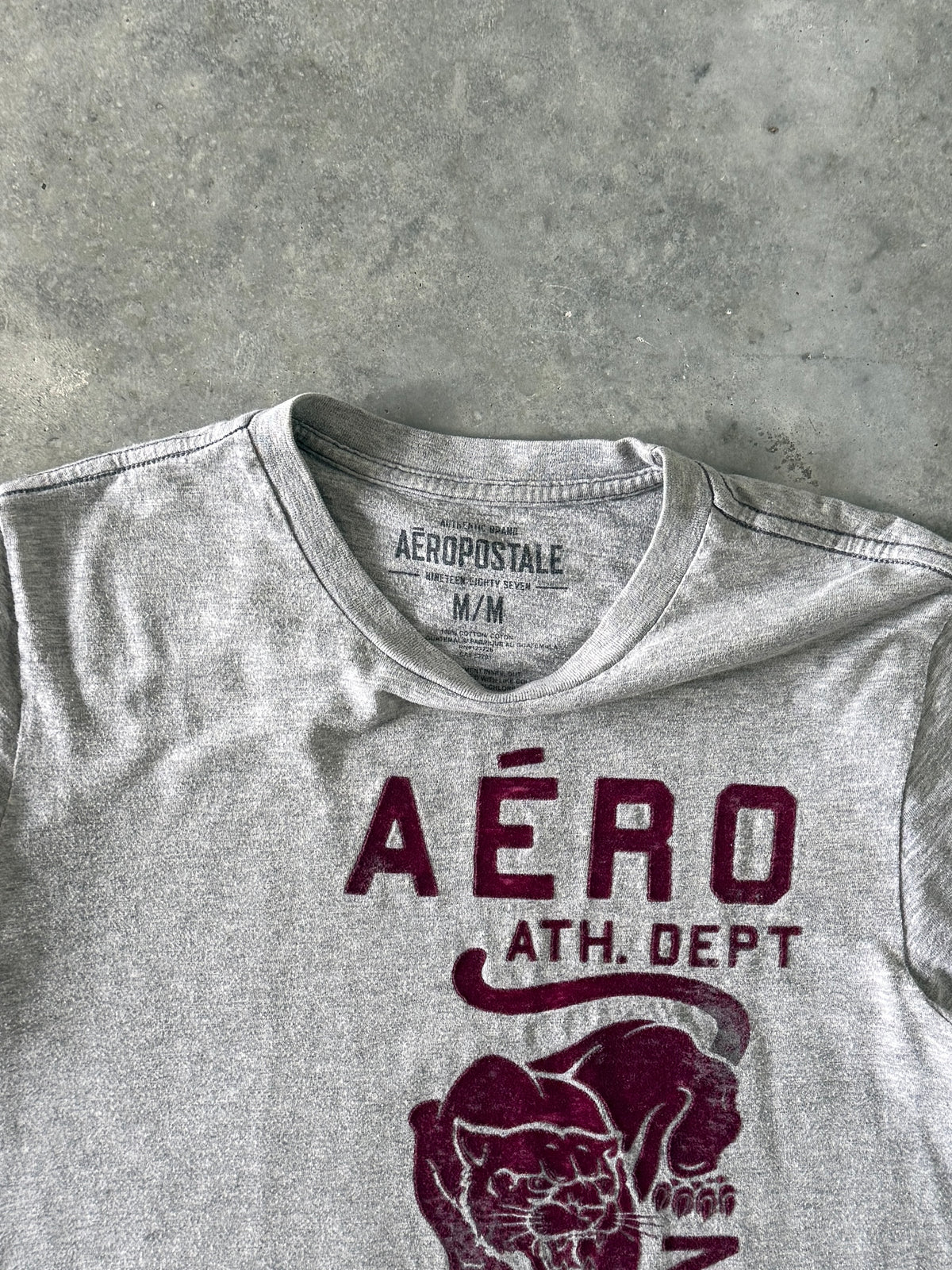 Vintage 2000s Aeropostale Muscle T-shirt (M)