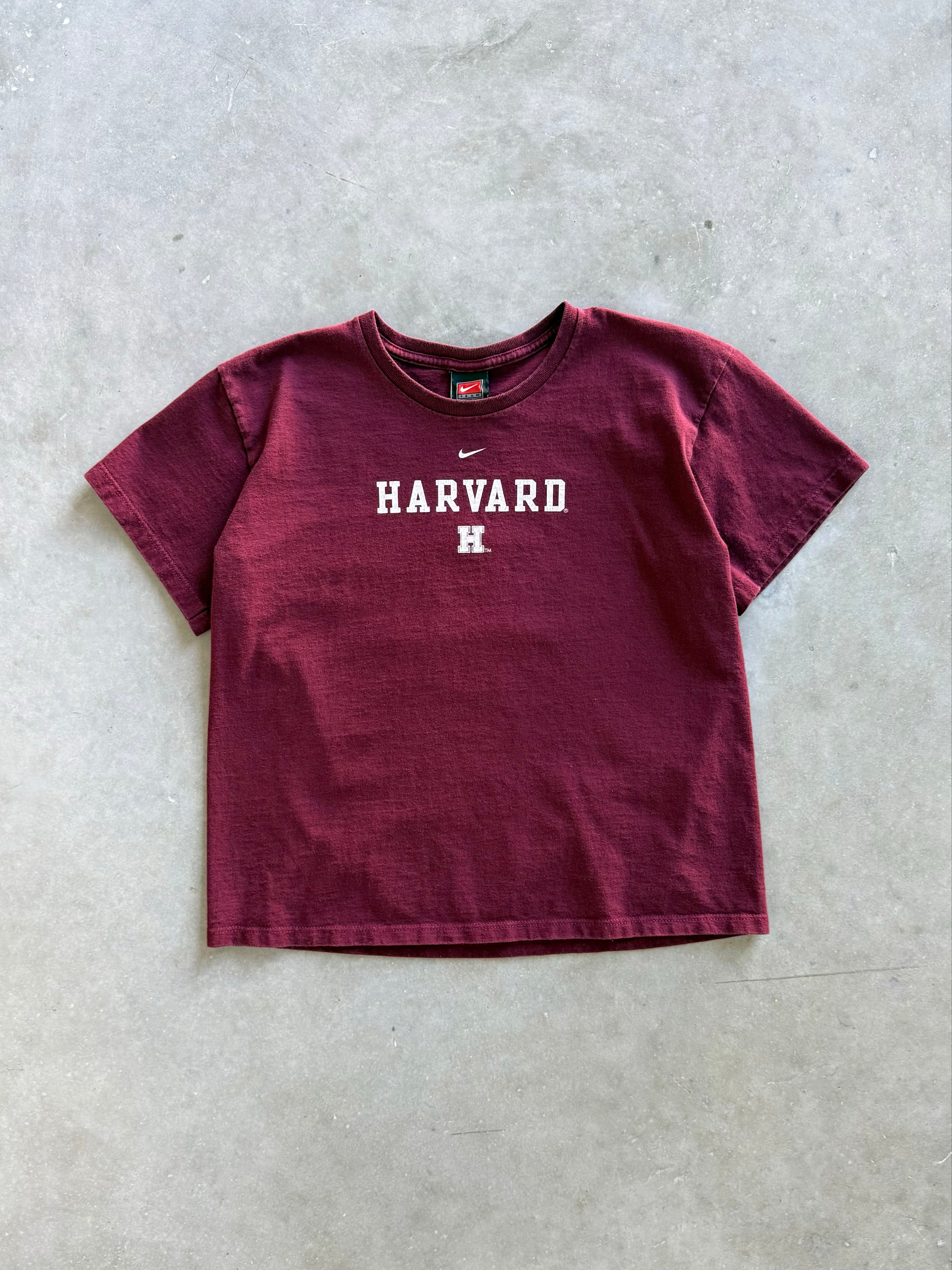 Vintage 2000s Women's Harvard Nike T-shirt (Women’s L)