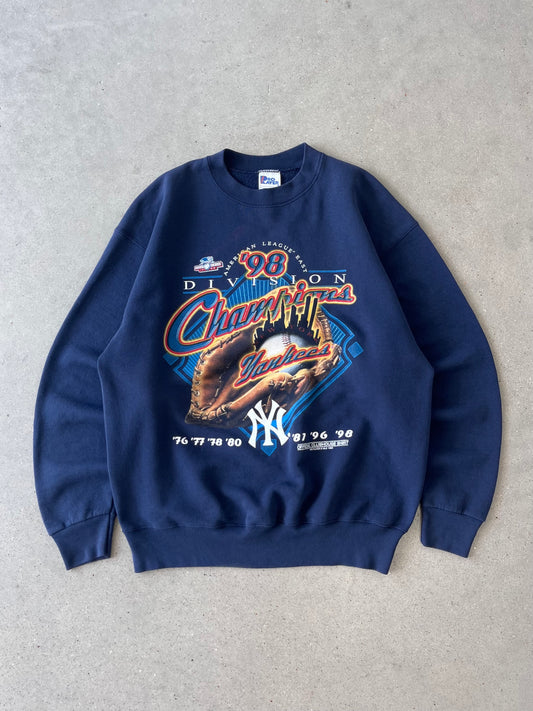 Vintage 1998 NY Yankees Champions Crewneck - L