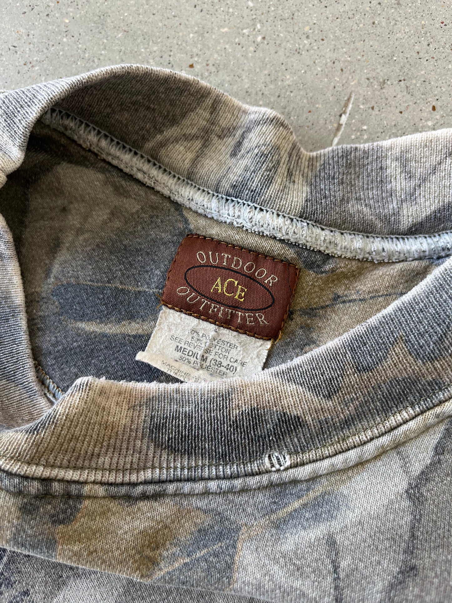 Vintage ACE Faded Realtree Crewneck - M