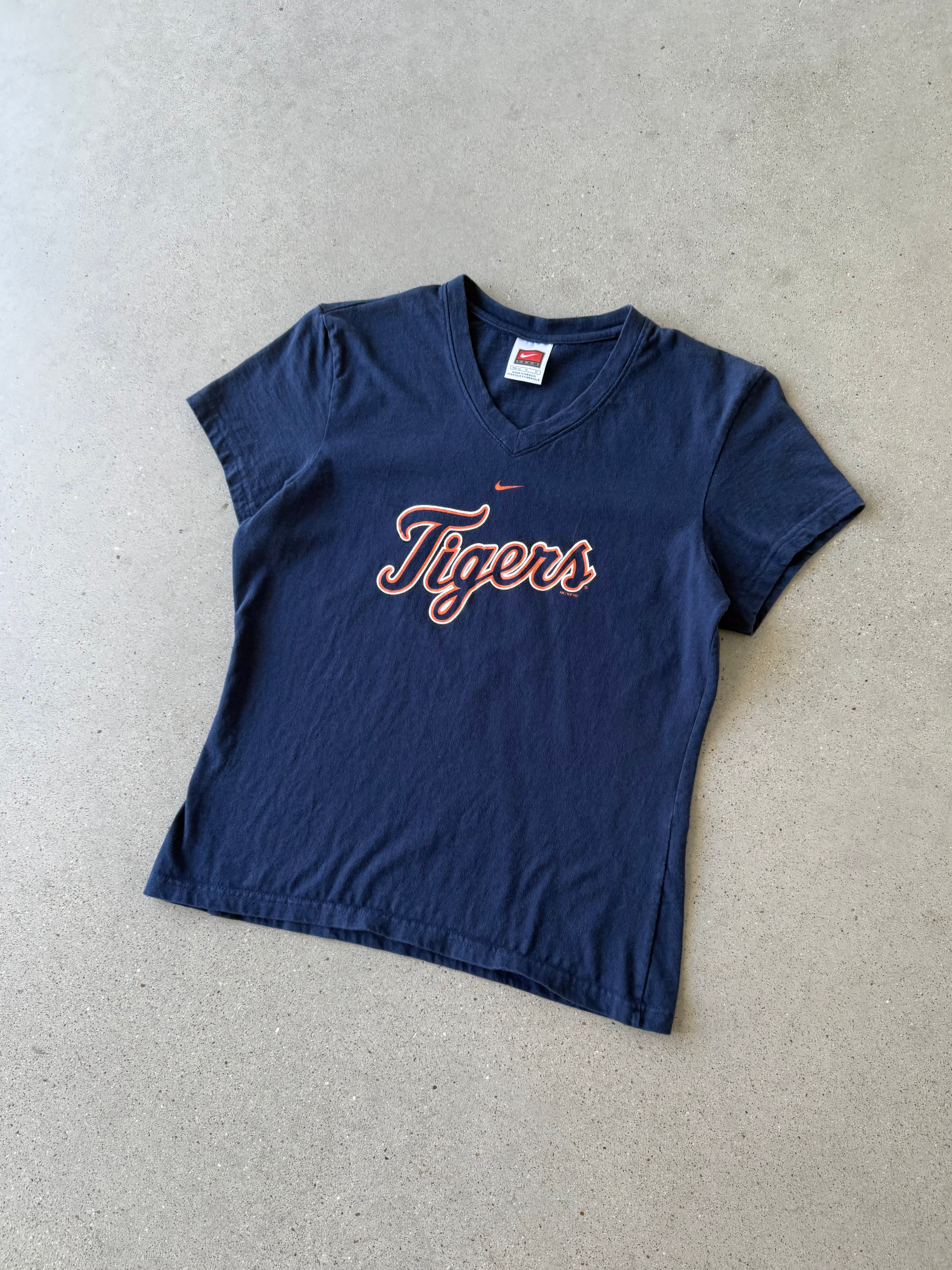 Vintage 2005 Women's Nike Tigers Baby Tee - M