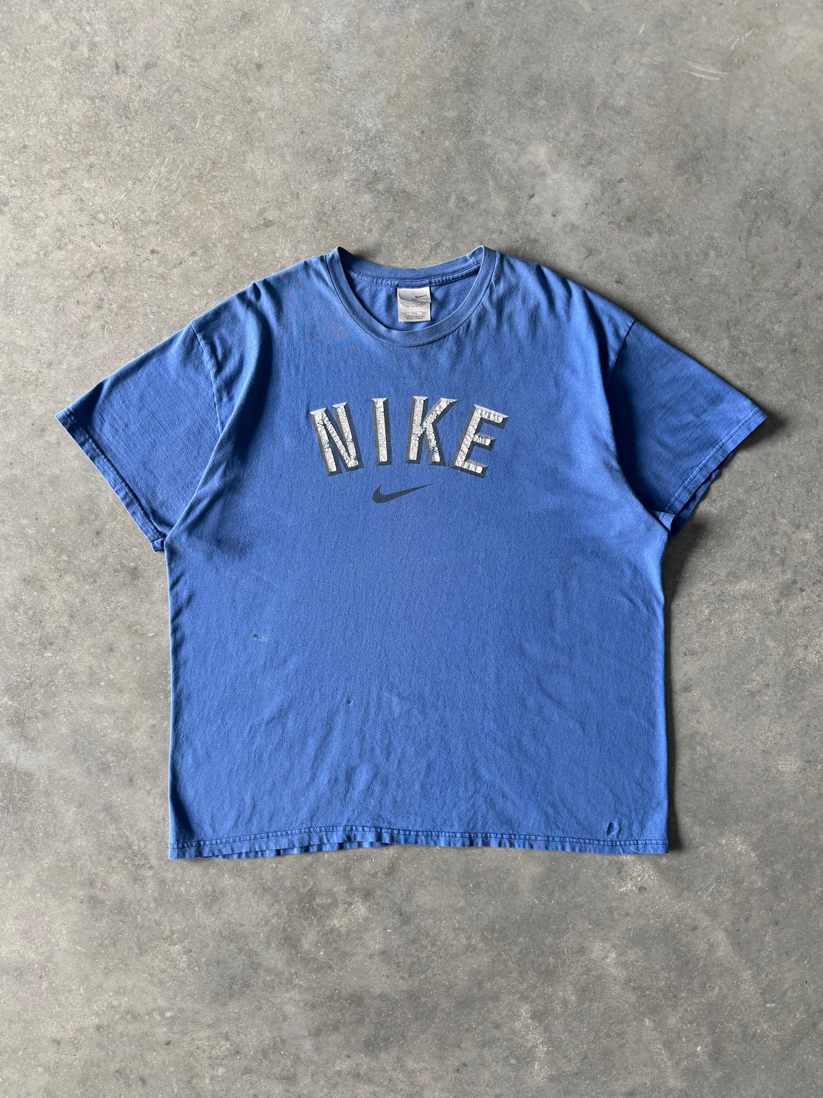 Vintage 2000s Nike Spell-out T-shirt (XXL)