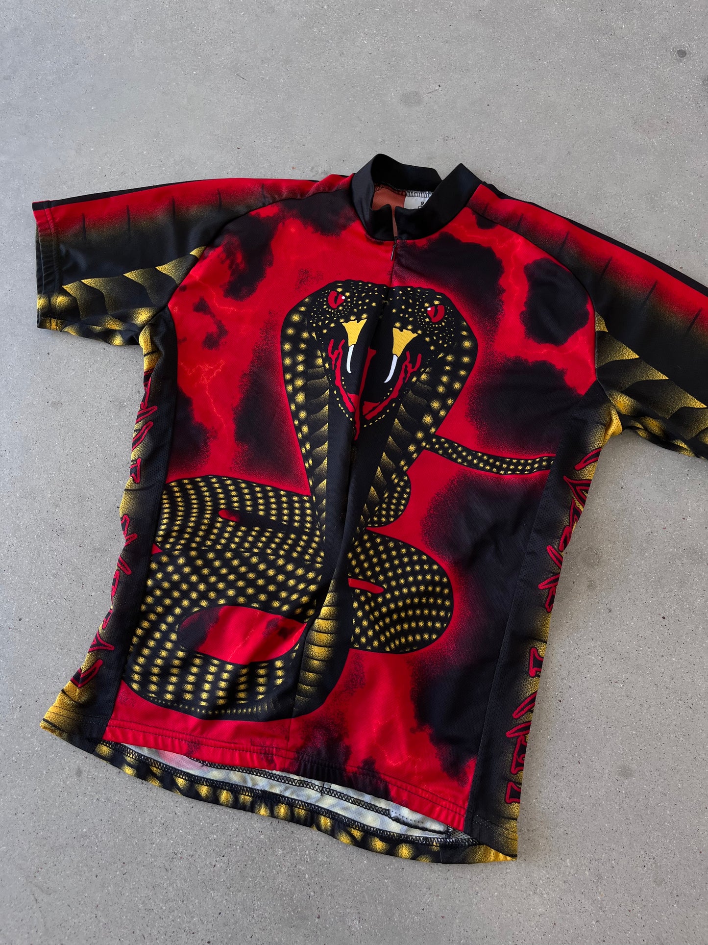 Vintage Y2K Cobra Cycling Jersey- M