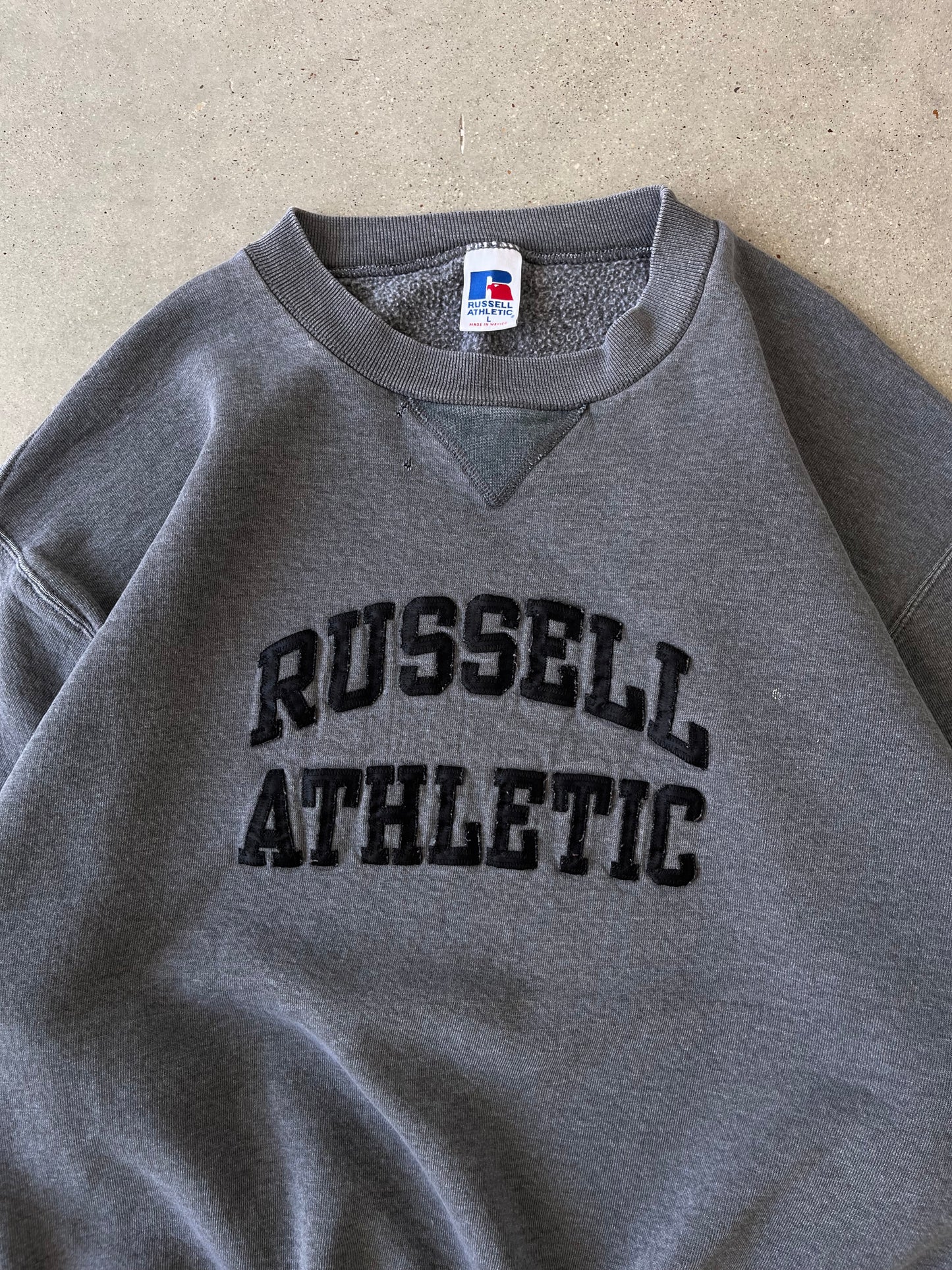 Vintage Russell Athletic Spell-out Crewneck - L