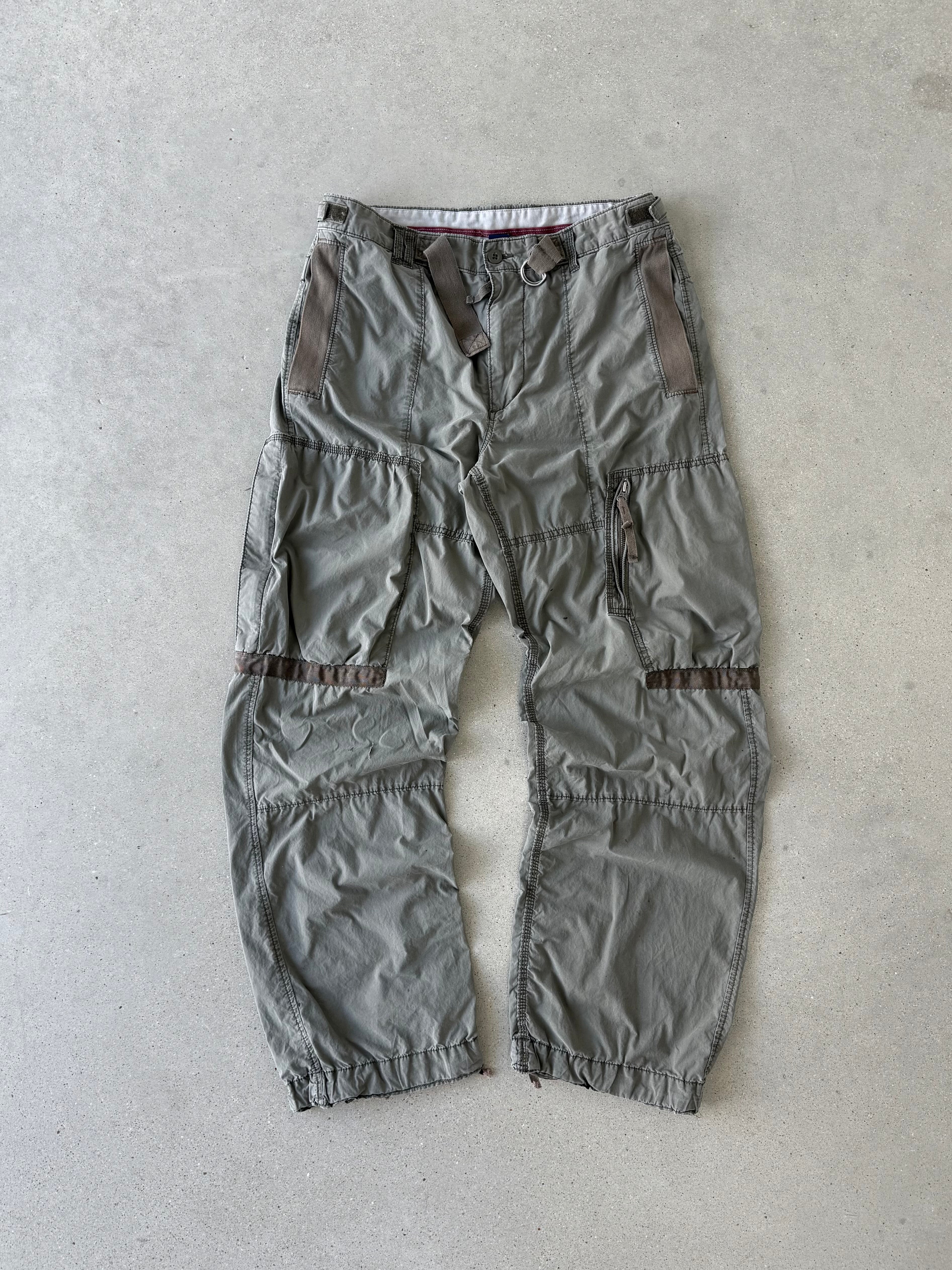 Vintage GAP Parachute Cargos - 34x34
