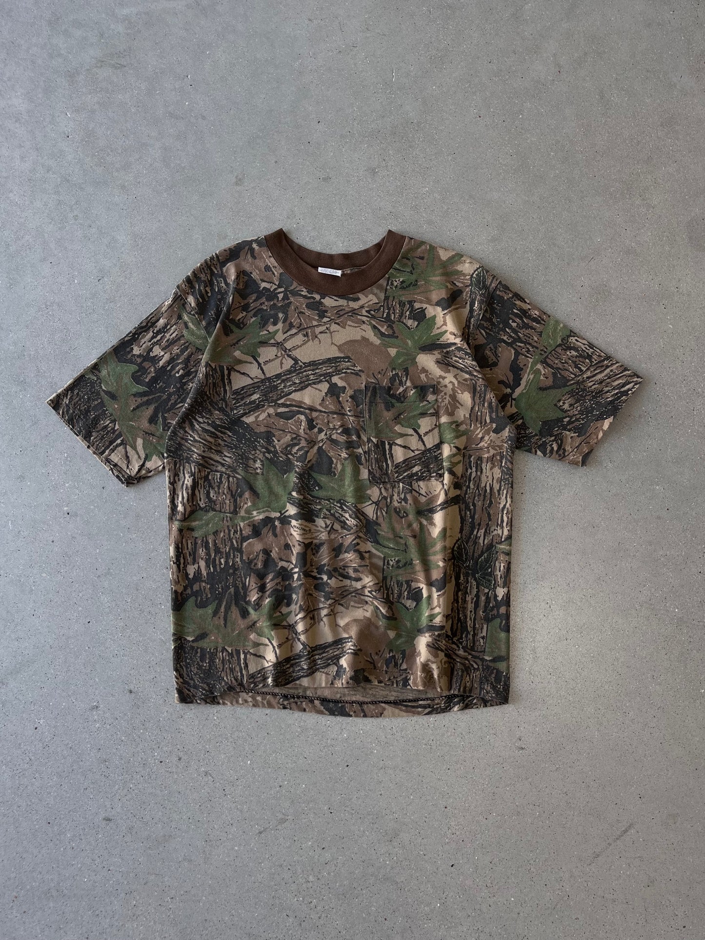 Vintage 90s Liberty Realtree Pocket Tee - M