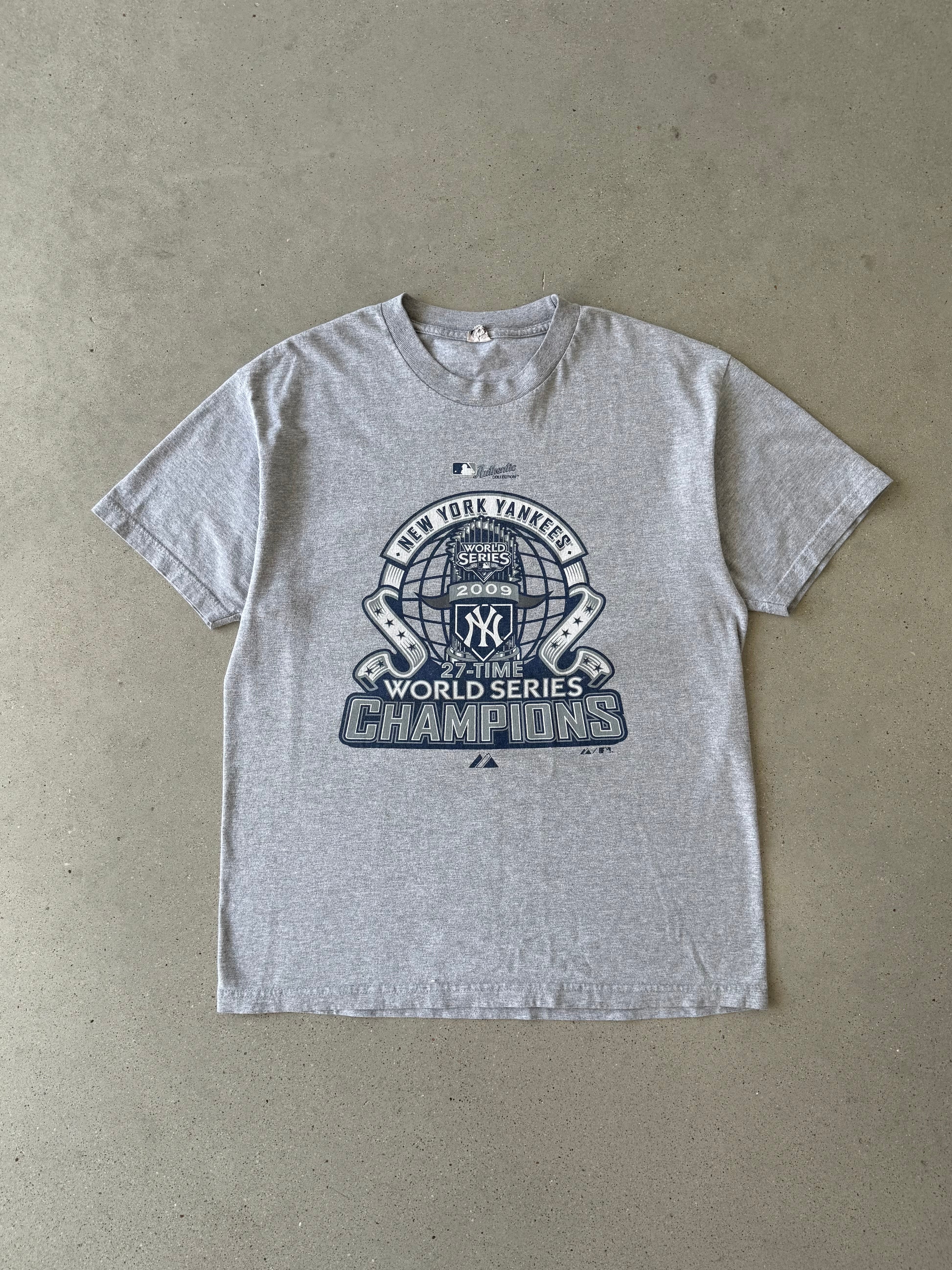 Vintage 2009 NY Yankees World Series Tee - L