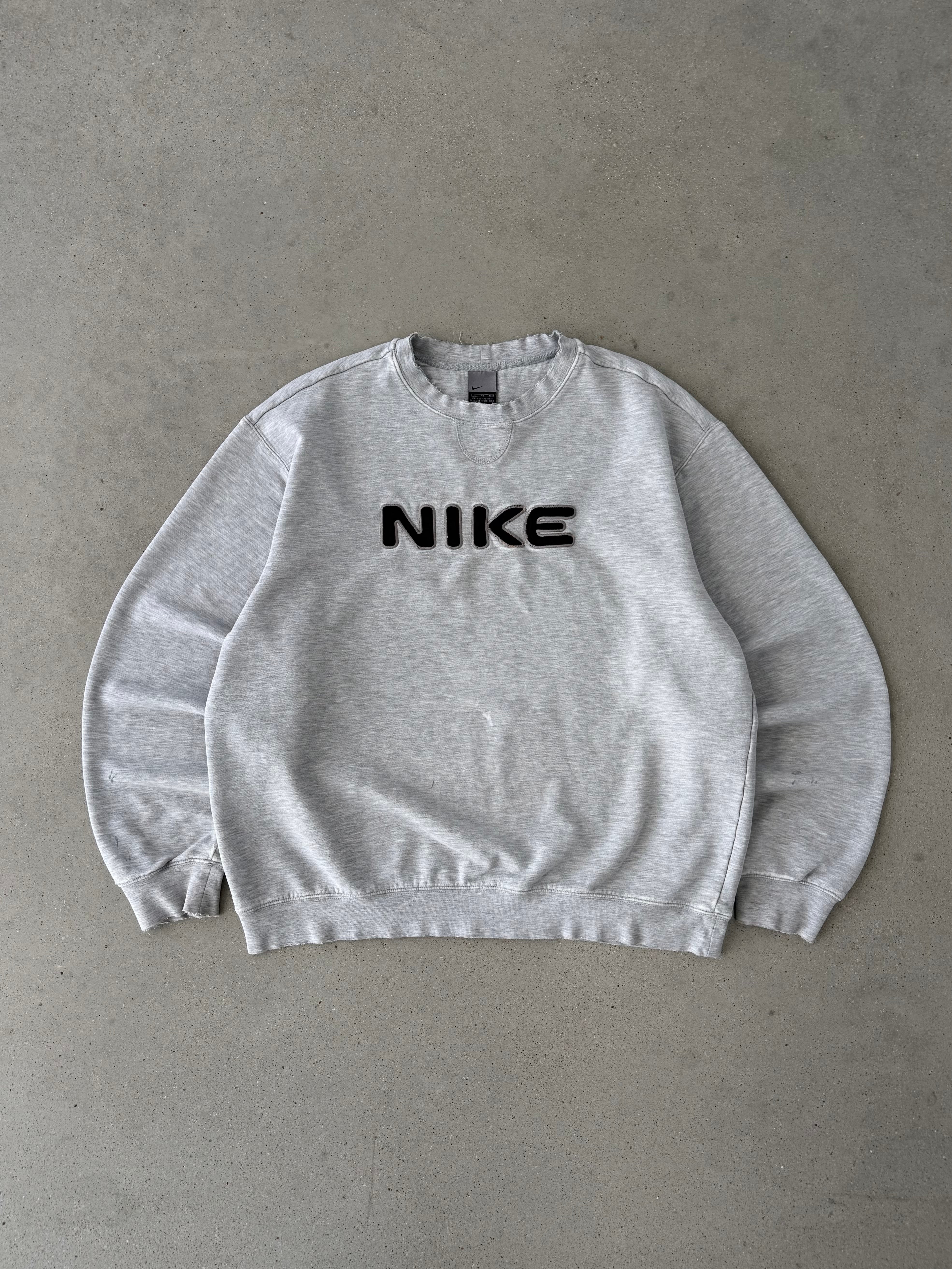 Vintage 2000s Nike Spell-out Gray Crewneck - XL