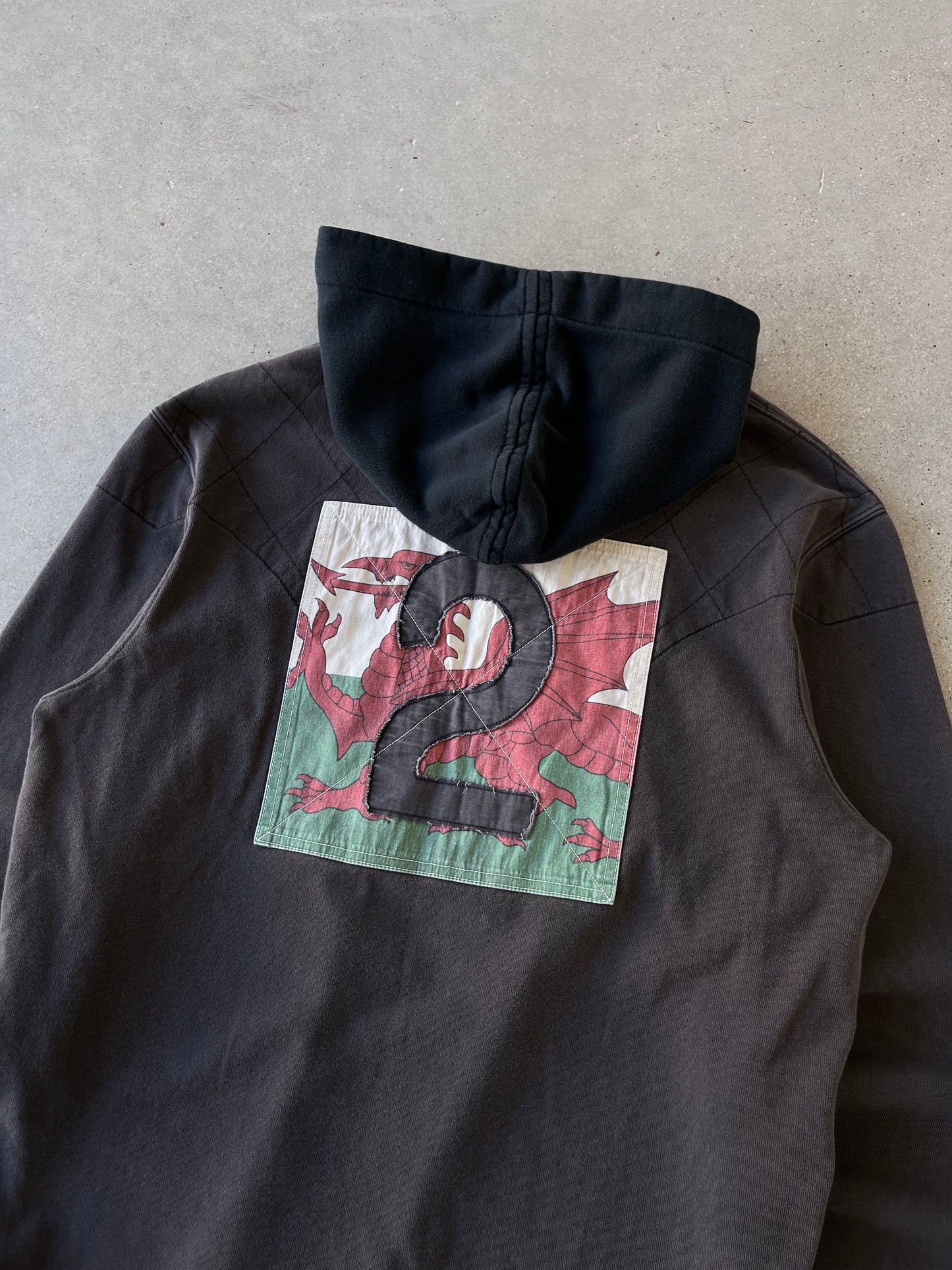 Vintage 2009 Wales Rugby Hooded Long Sleeve - L