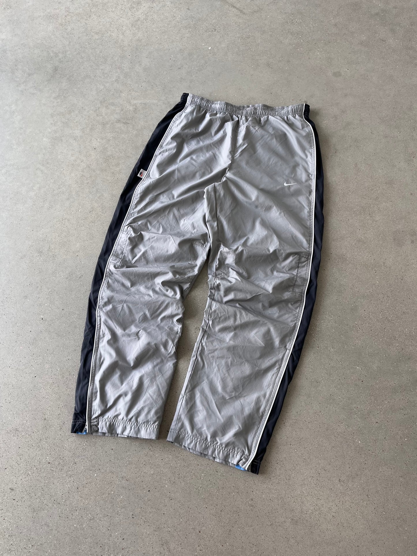 Vintage Nike Mini Swoosh Gray Track Pants - M