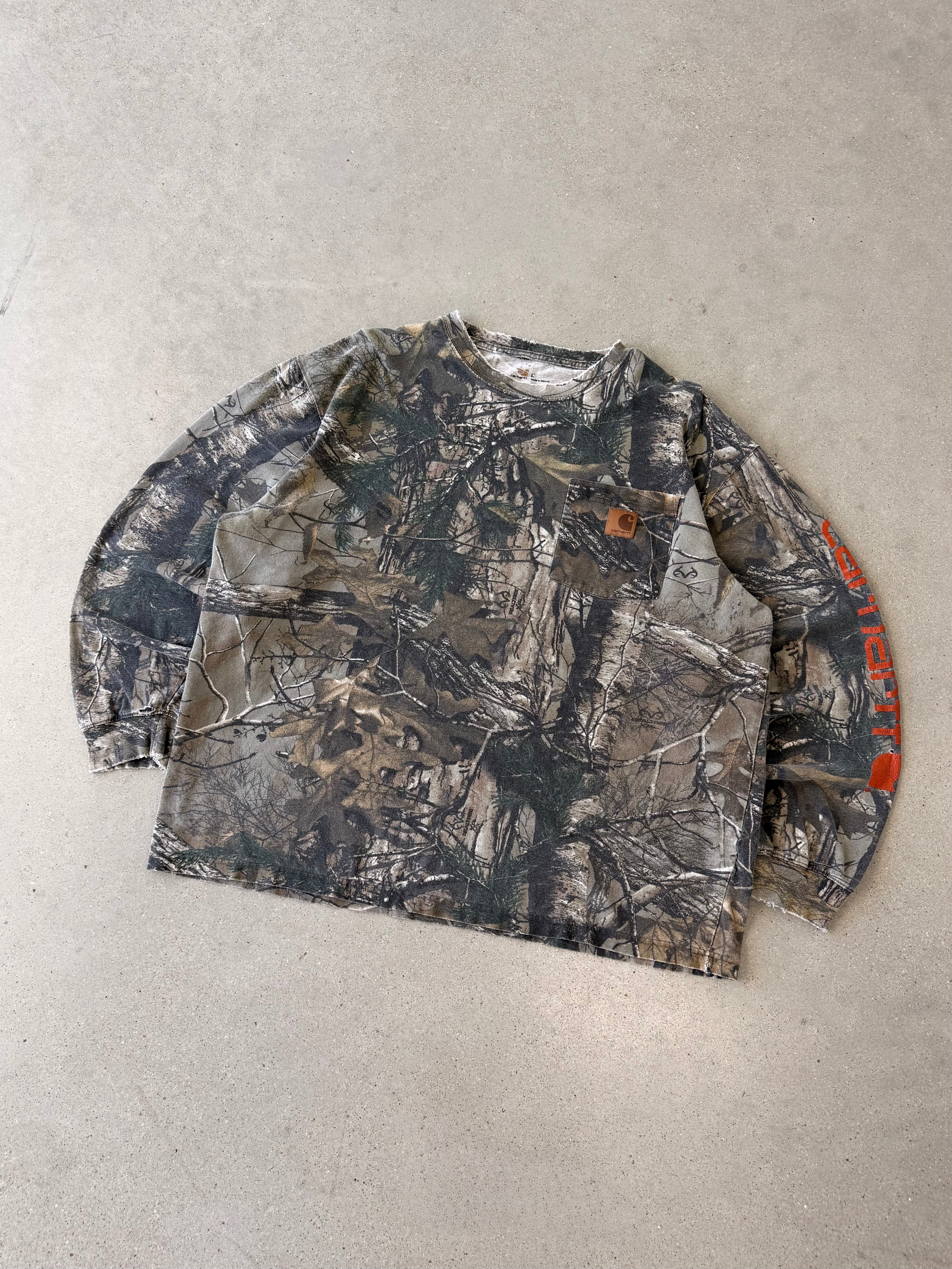 Vintage Carhartt Realtree Pocket Long Sleeve - L