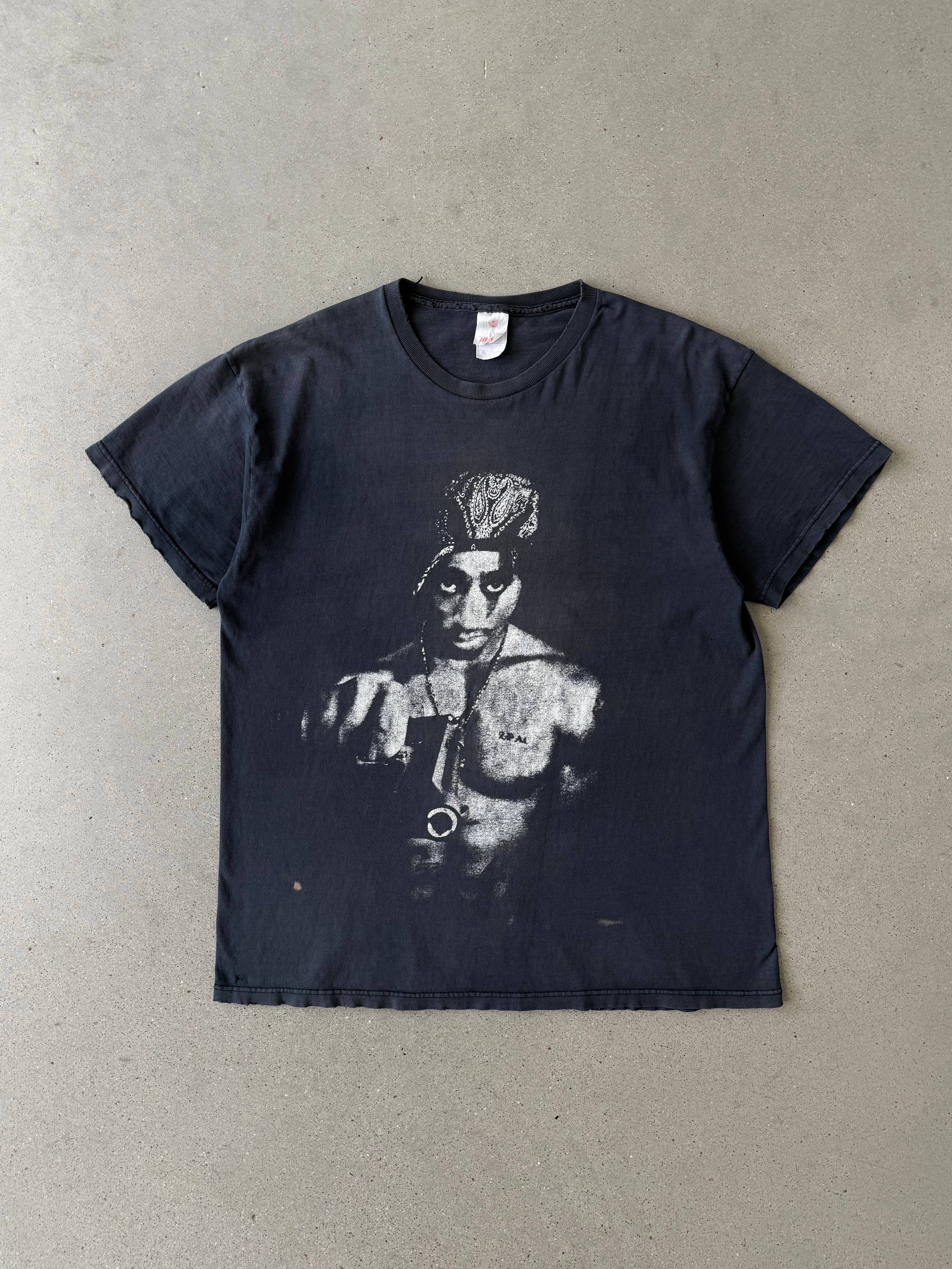 Vintage 2000s 2Pac Gun Tee - XL
