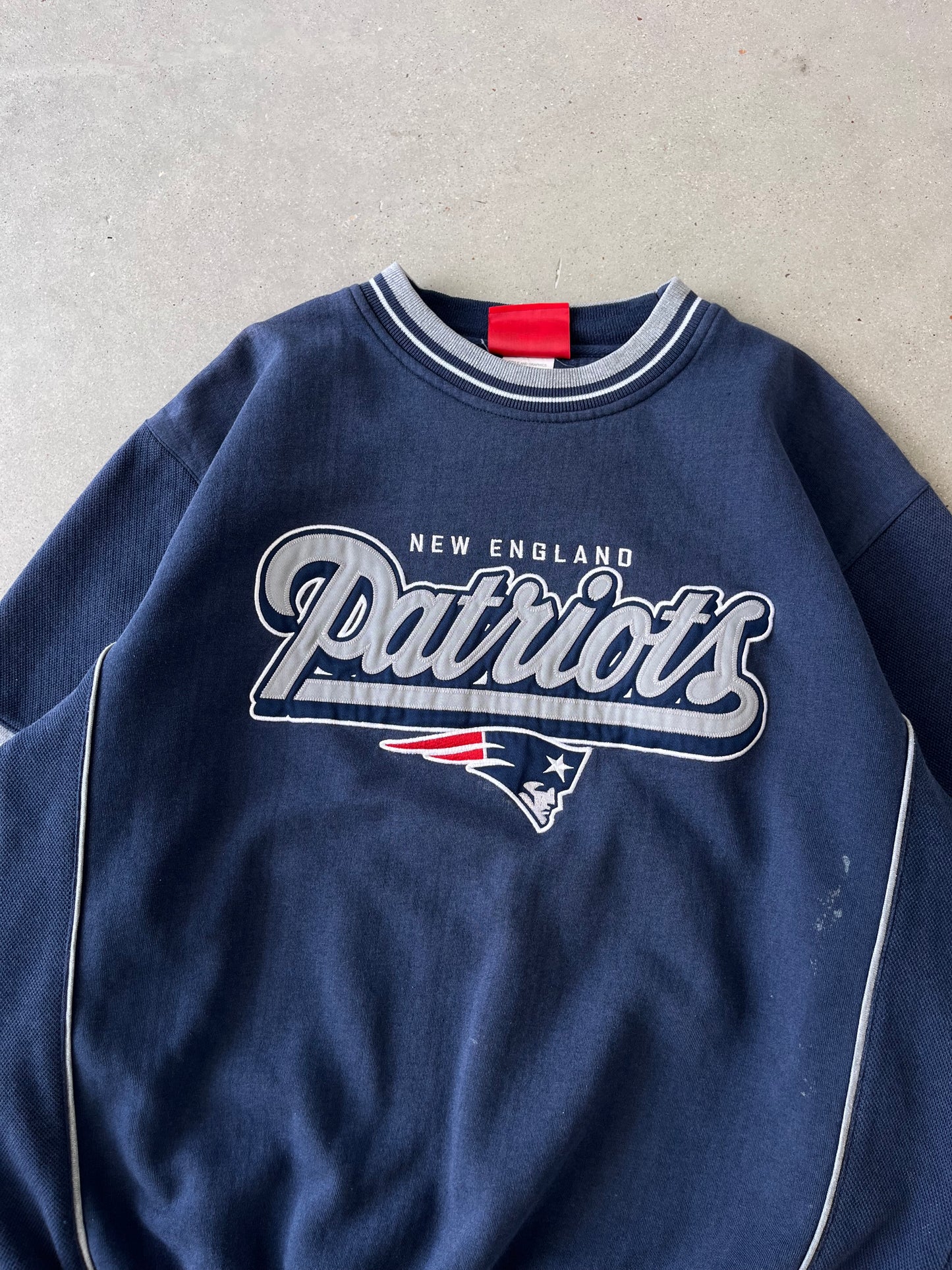 Vintage New England Patriots NFL Crewneck - M