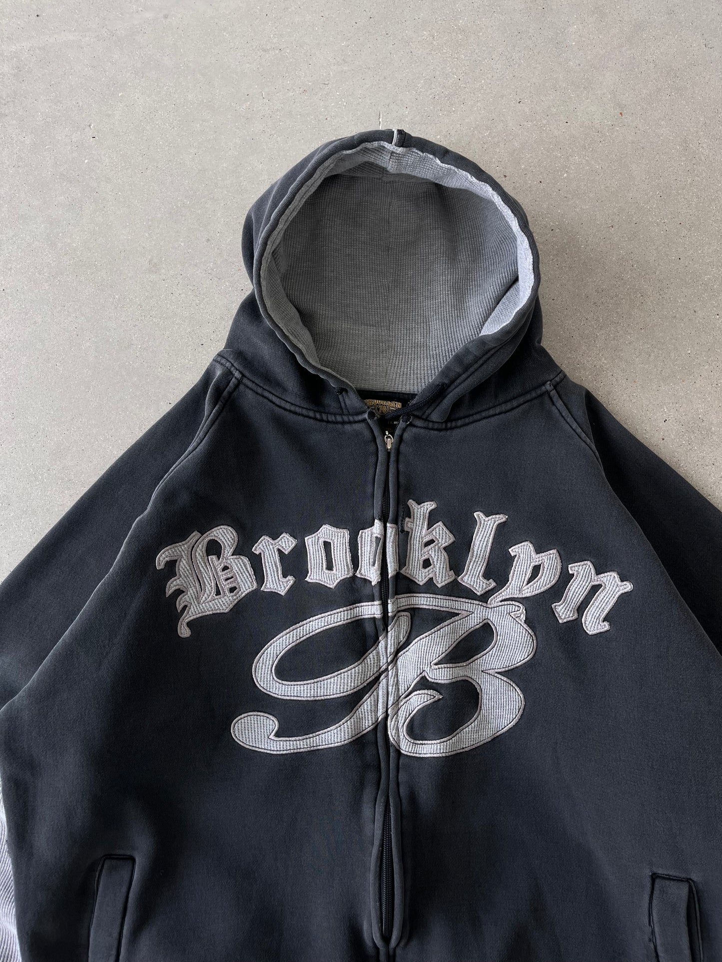 Vintage Y2K Brooklyn Zip-up Hoodie - XL