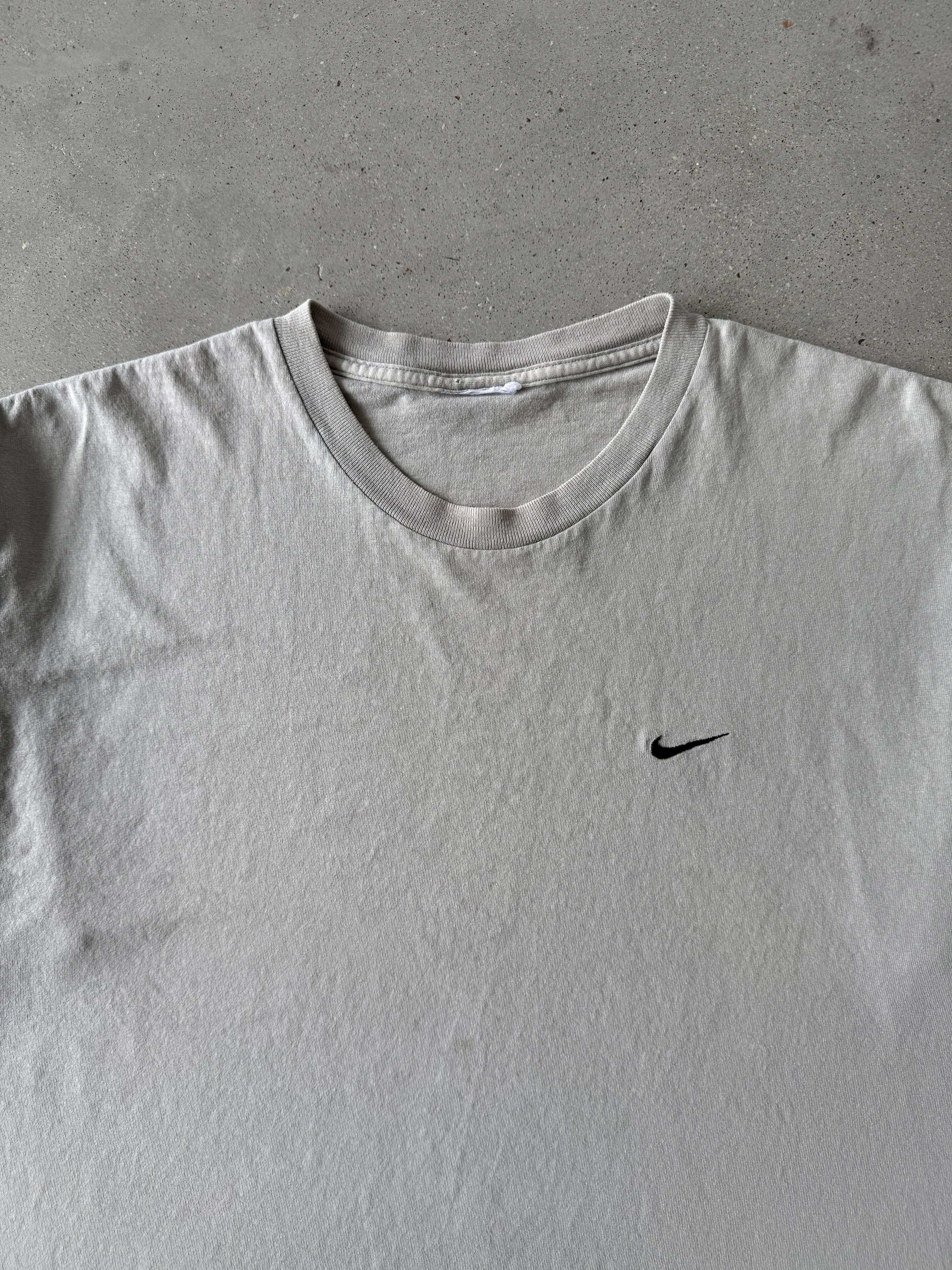 Vintage 2000s Nike Pistachio Mini Swoosh Tee - L