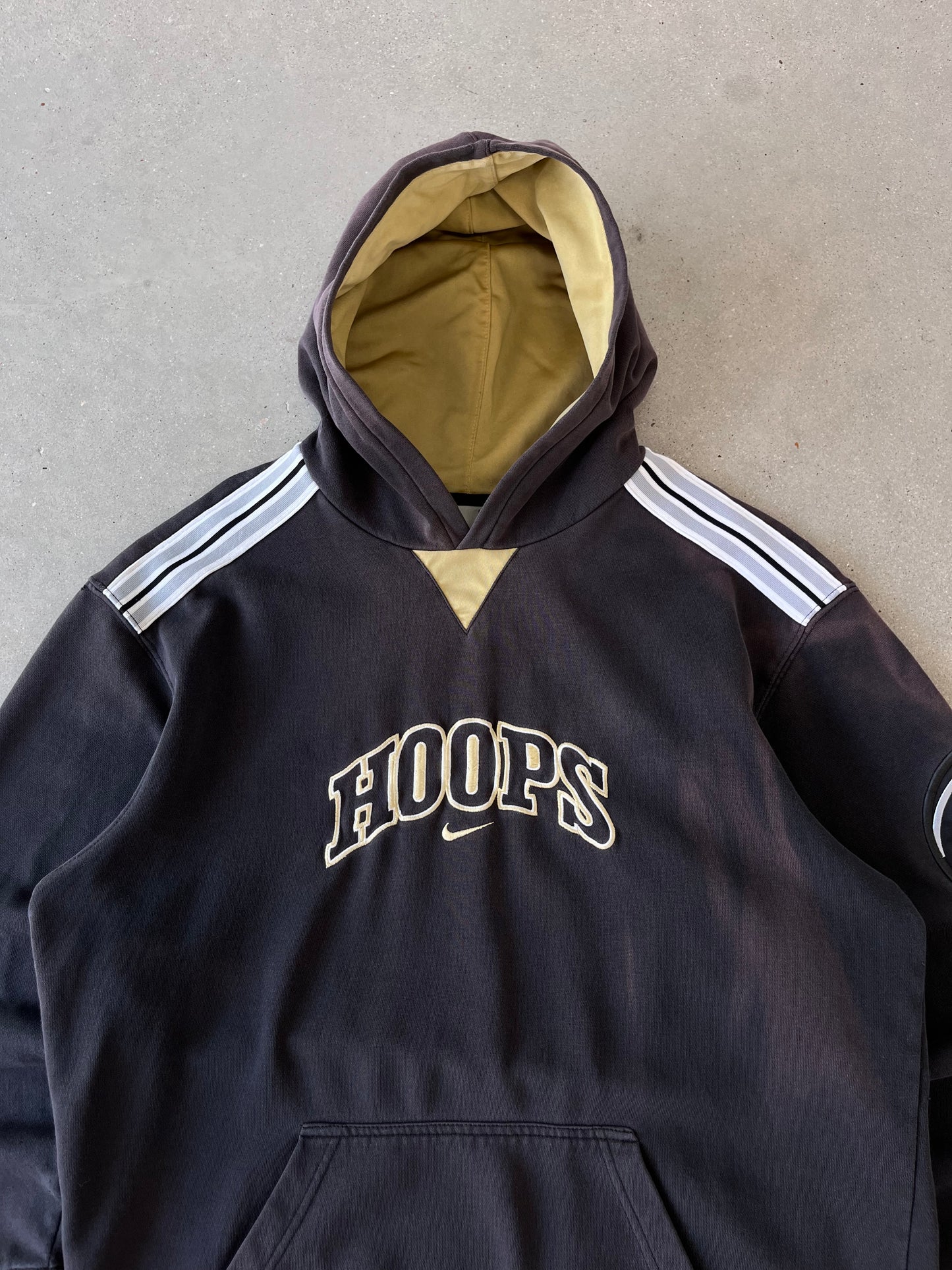 Vintage 2000s Nike Hoops Hoodie - M