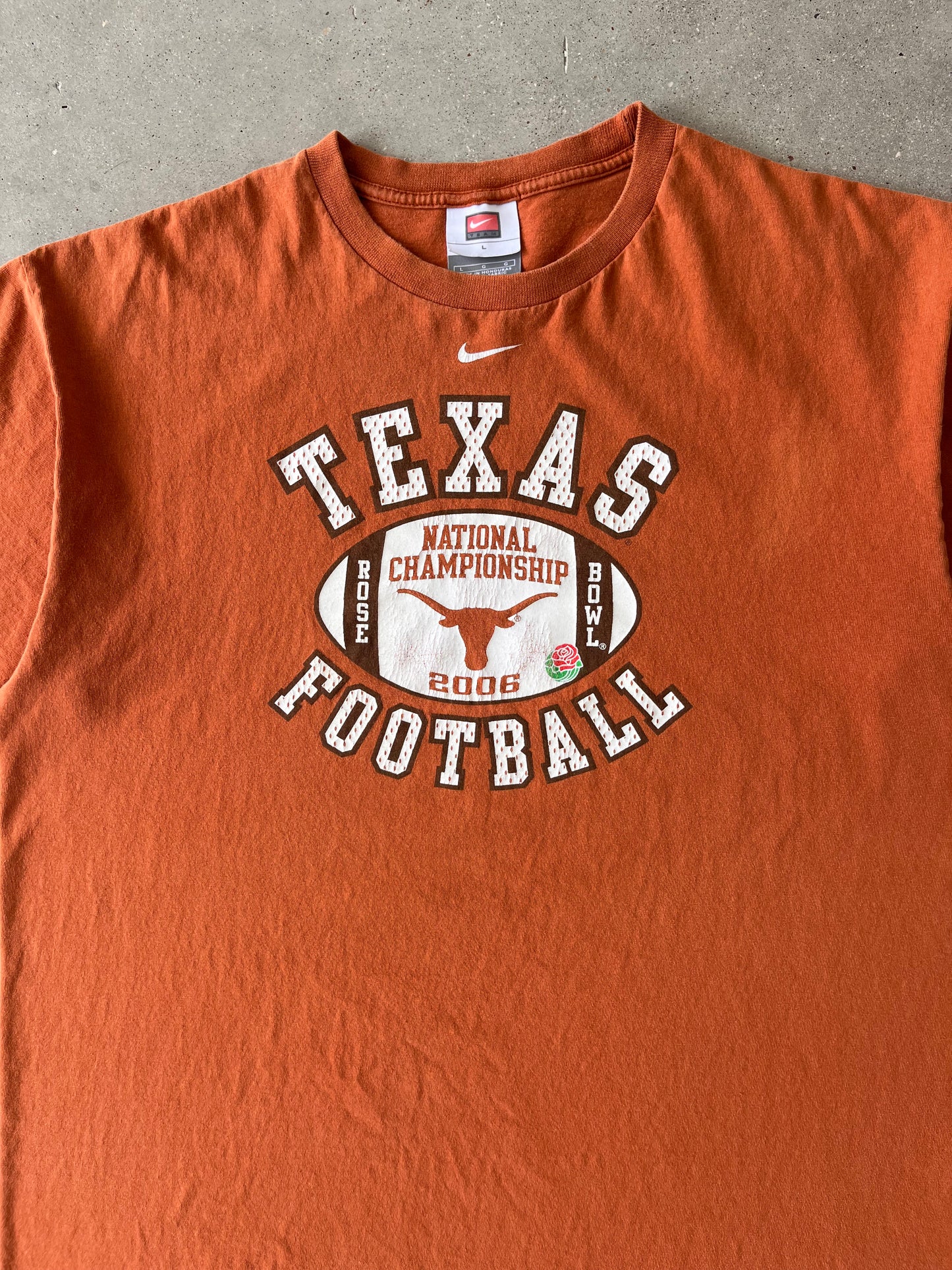 Vintage 2006 Nike UT Texas Rose Bowl Tee - L