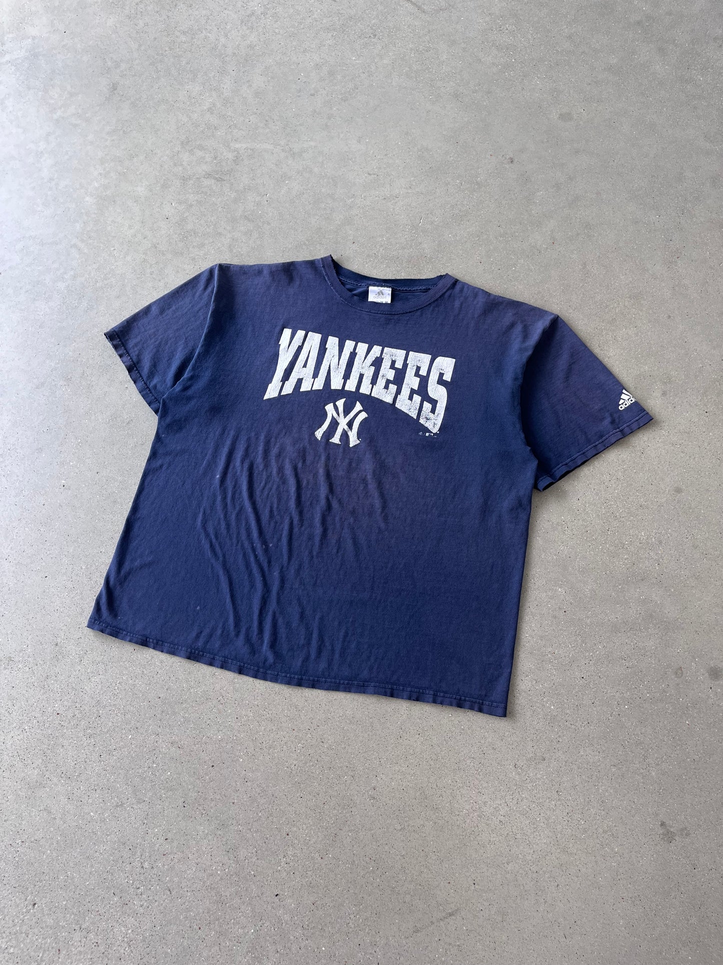 Vintage Adidas Yankees Distressed Tee - XL