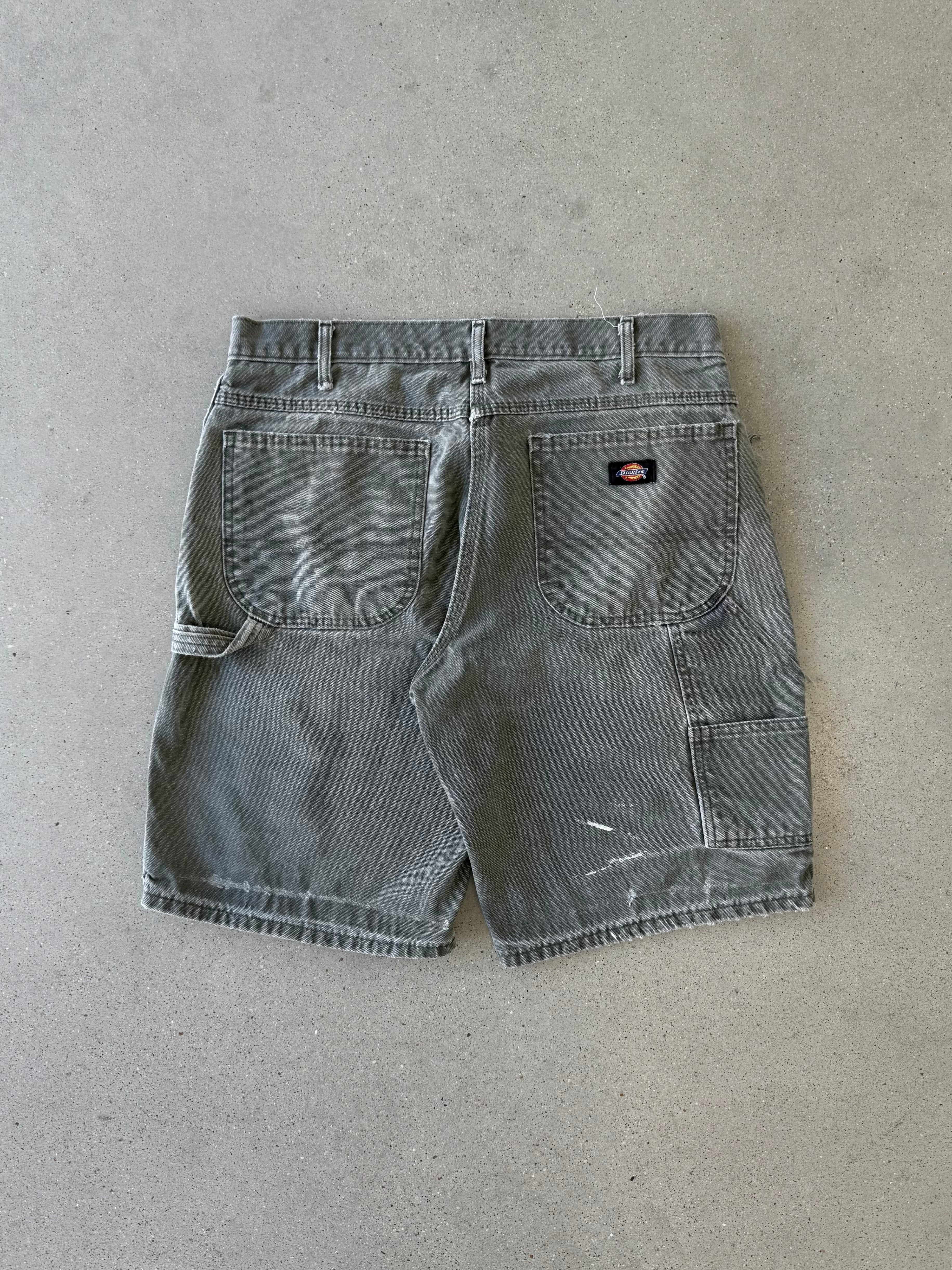 Vintage Dickies Olive Green Distressed Carpenter Shorts - 34W