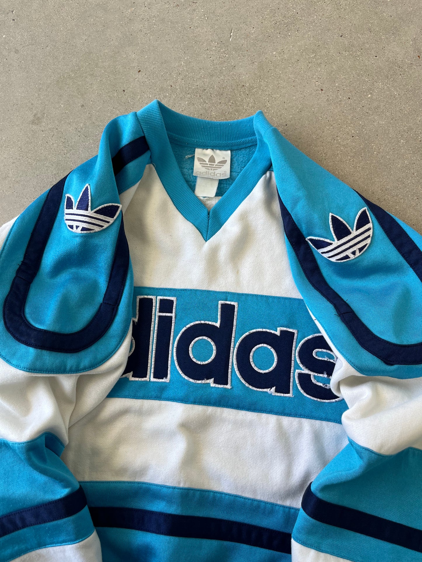 Vintage 90s Adidas Spell-out Sweatshirt - M