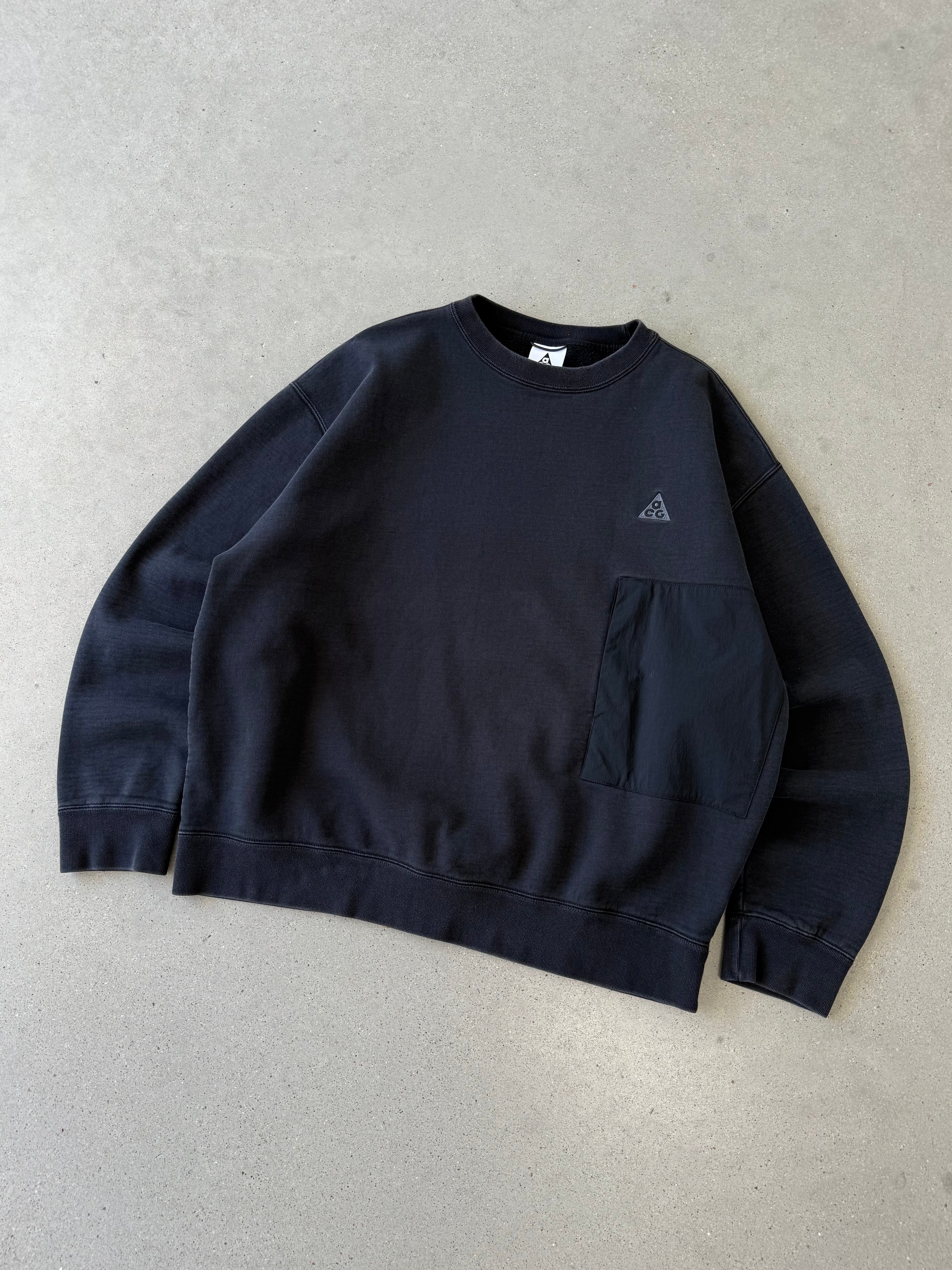 Vintage Nike ACG Black Crewneck  - L