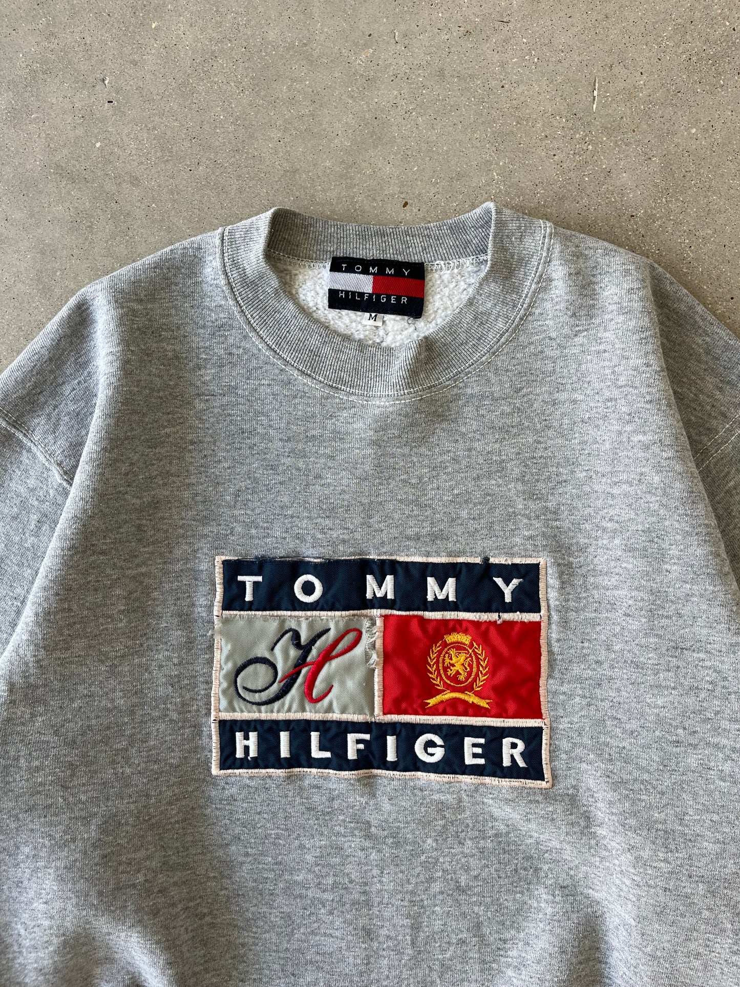 Vintage Tommy Hilfiger Gray Crewneck - M