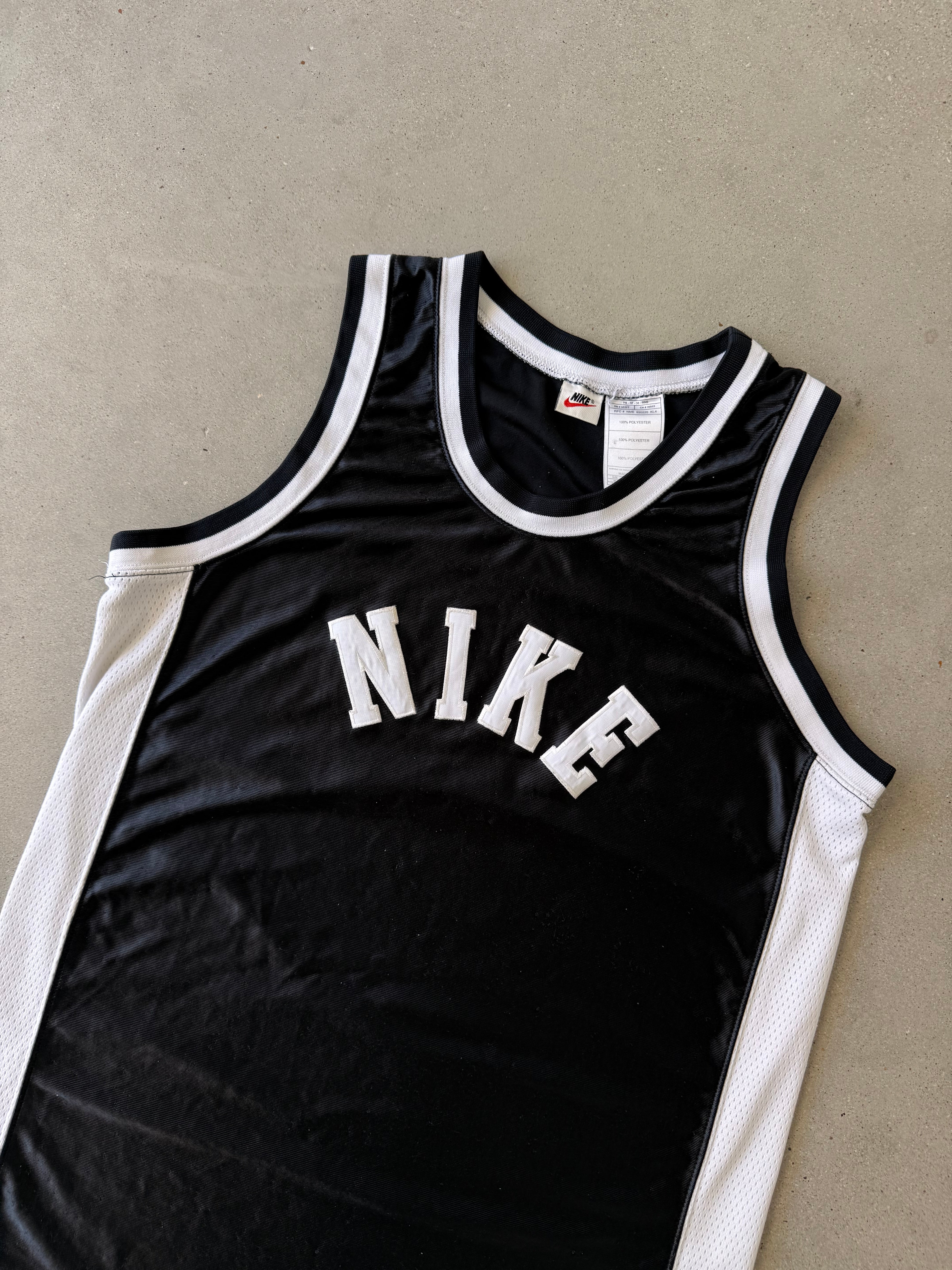 Vintage 1990s Nike Basketball Jersey - M