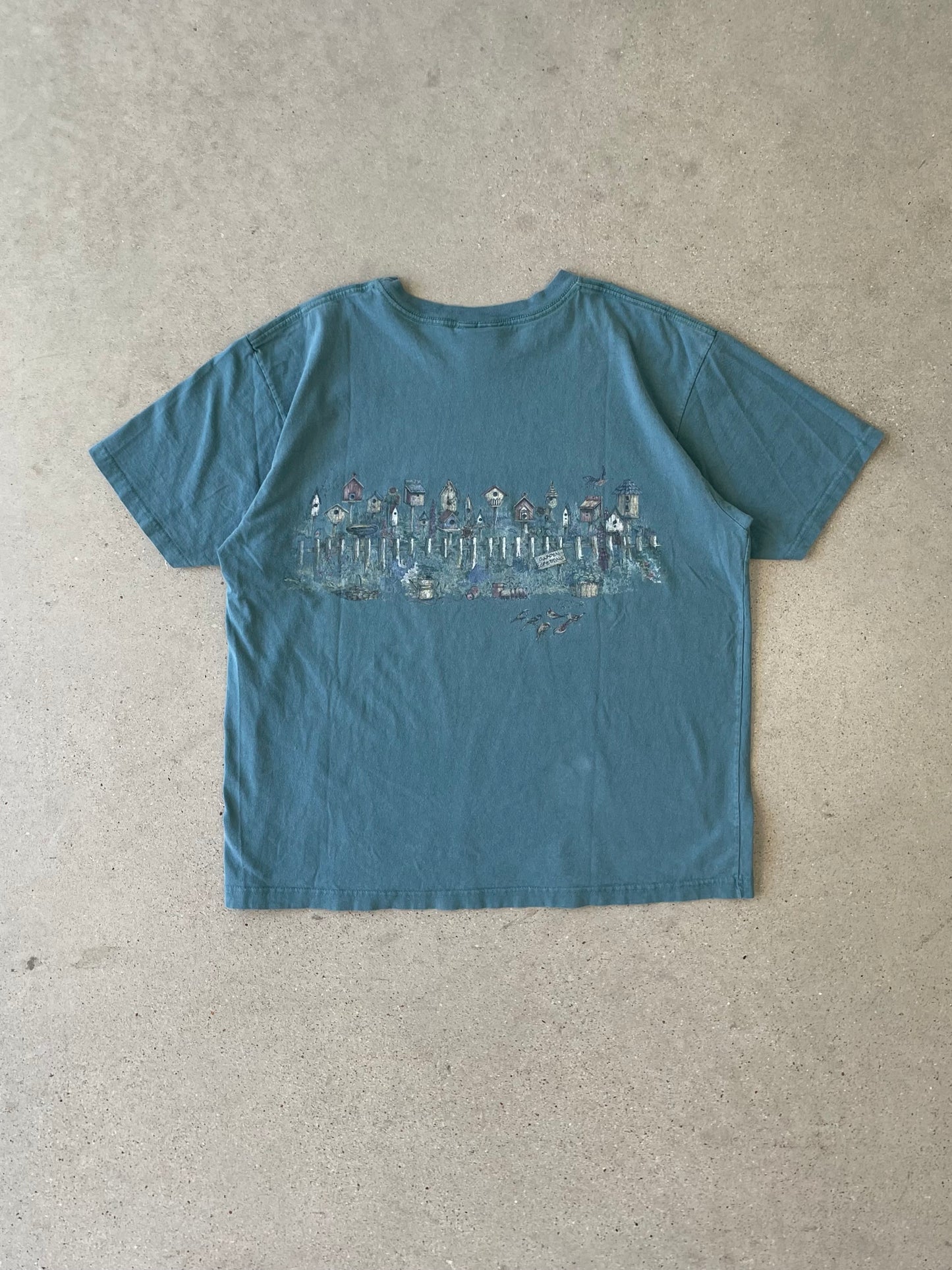 Vintage Birdhouse Graphic Tee - L