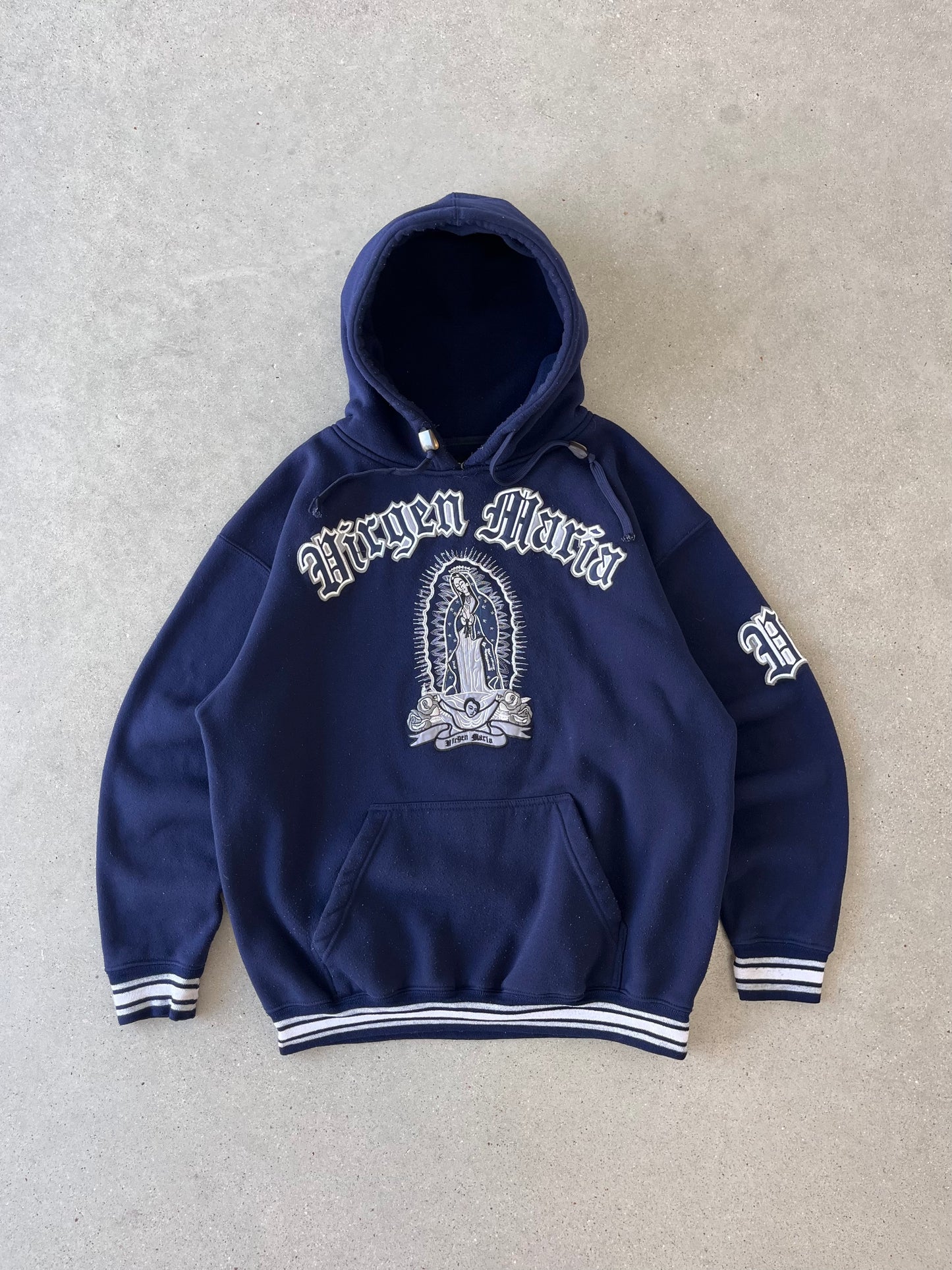 Vintage Y2K Virgen Maria Hoodie - M