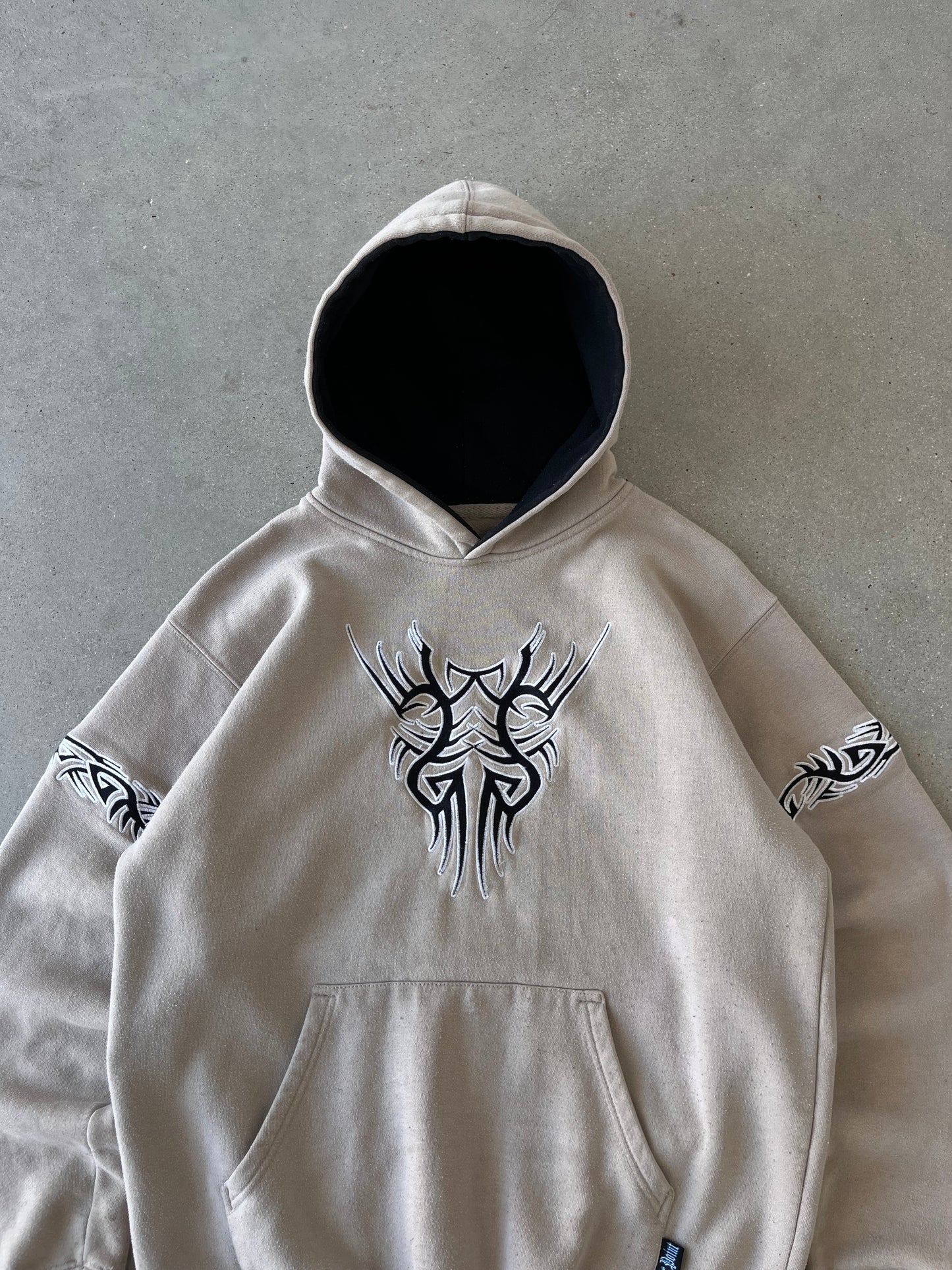 Vintage Y2K Silver Point Embroidered Hoodie - M