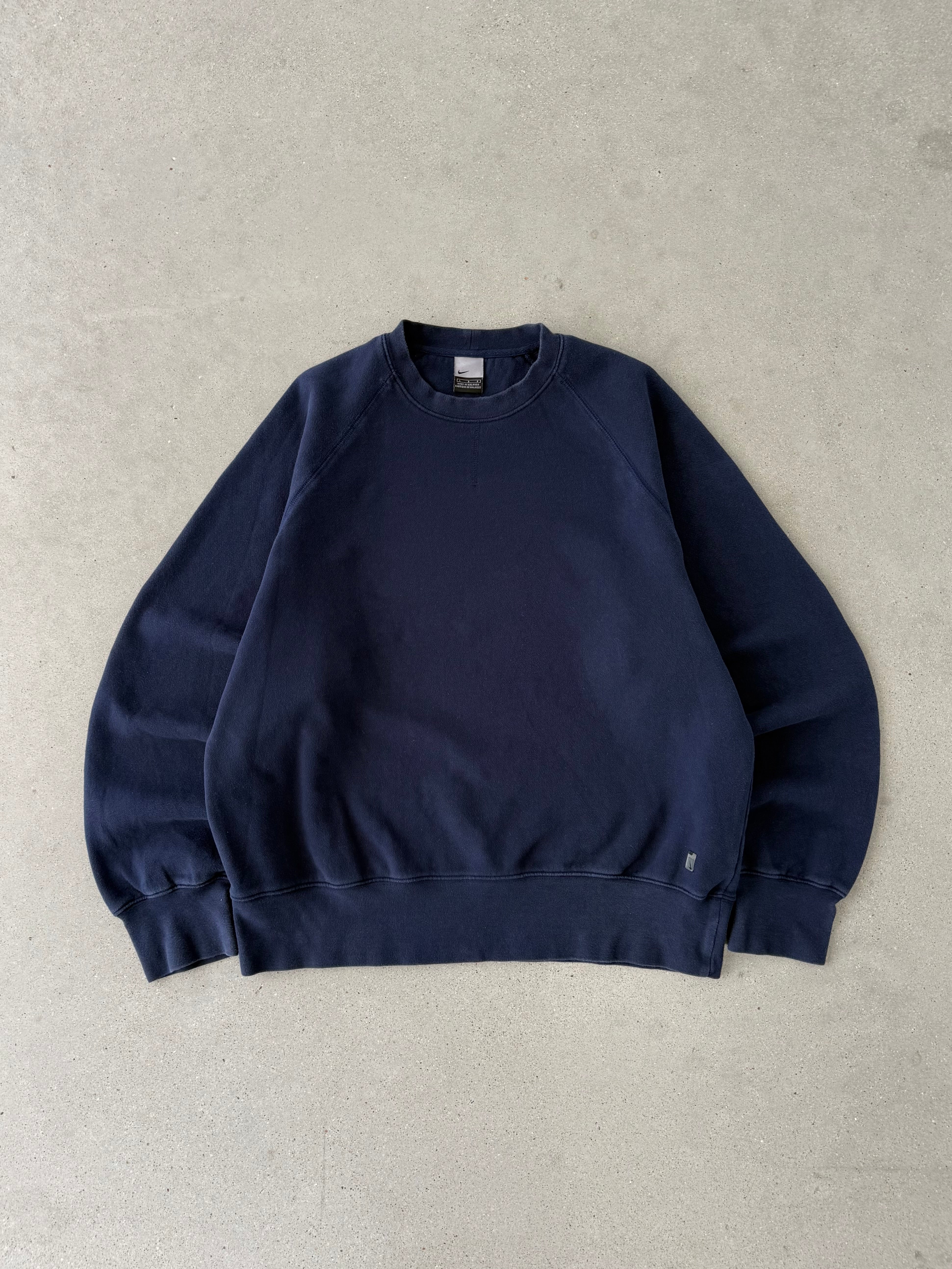 Vintage 2000s Nike Navy Crewneck - L