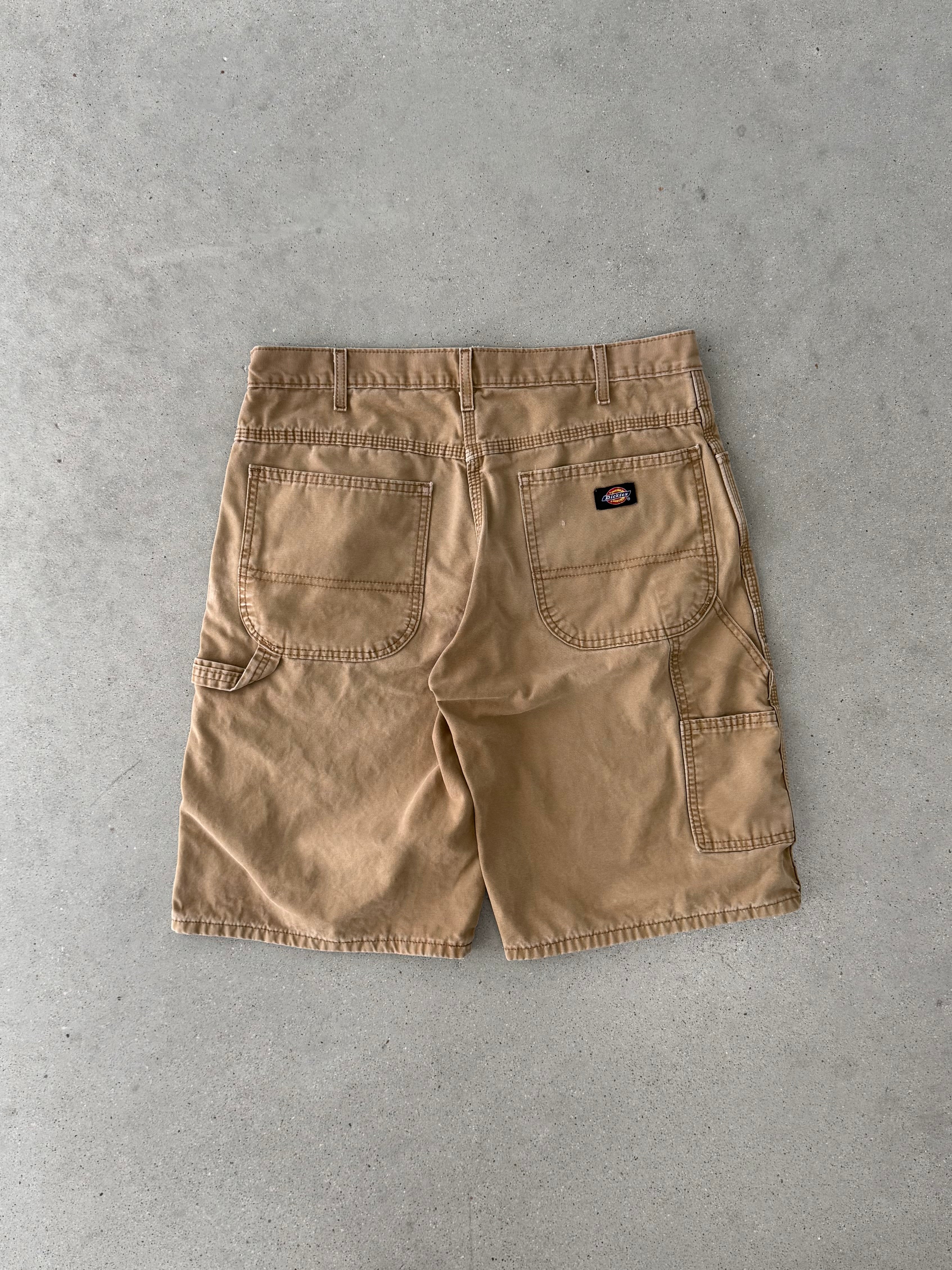 Vintage Dickies Beige Carpenter Shorts - 32W