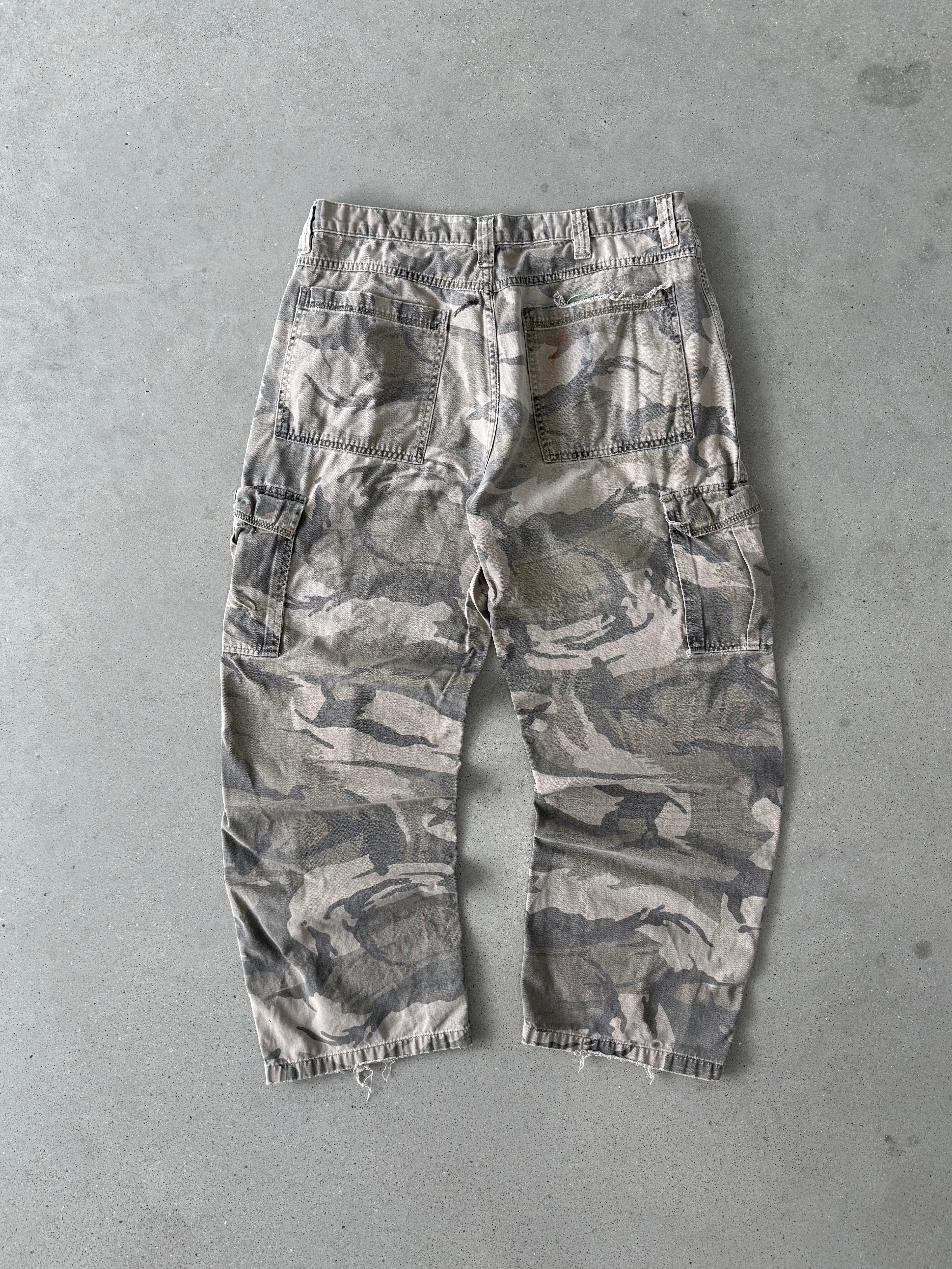 Vintage Wrangler Desert Camo Cargo Pants - 36x30