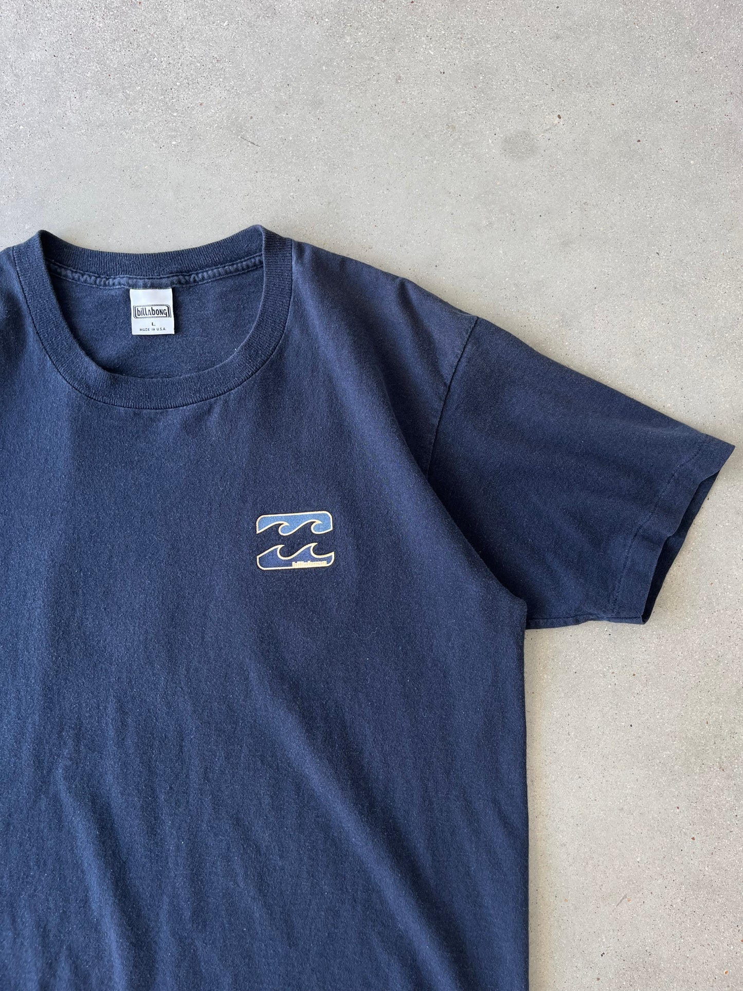 Vintage 90s Billabong Tee - L