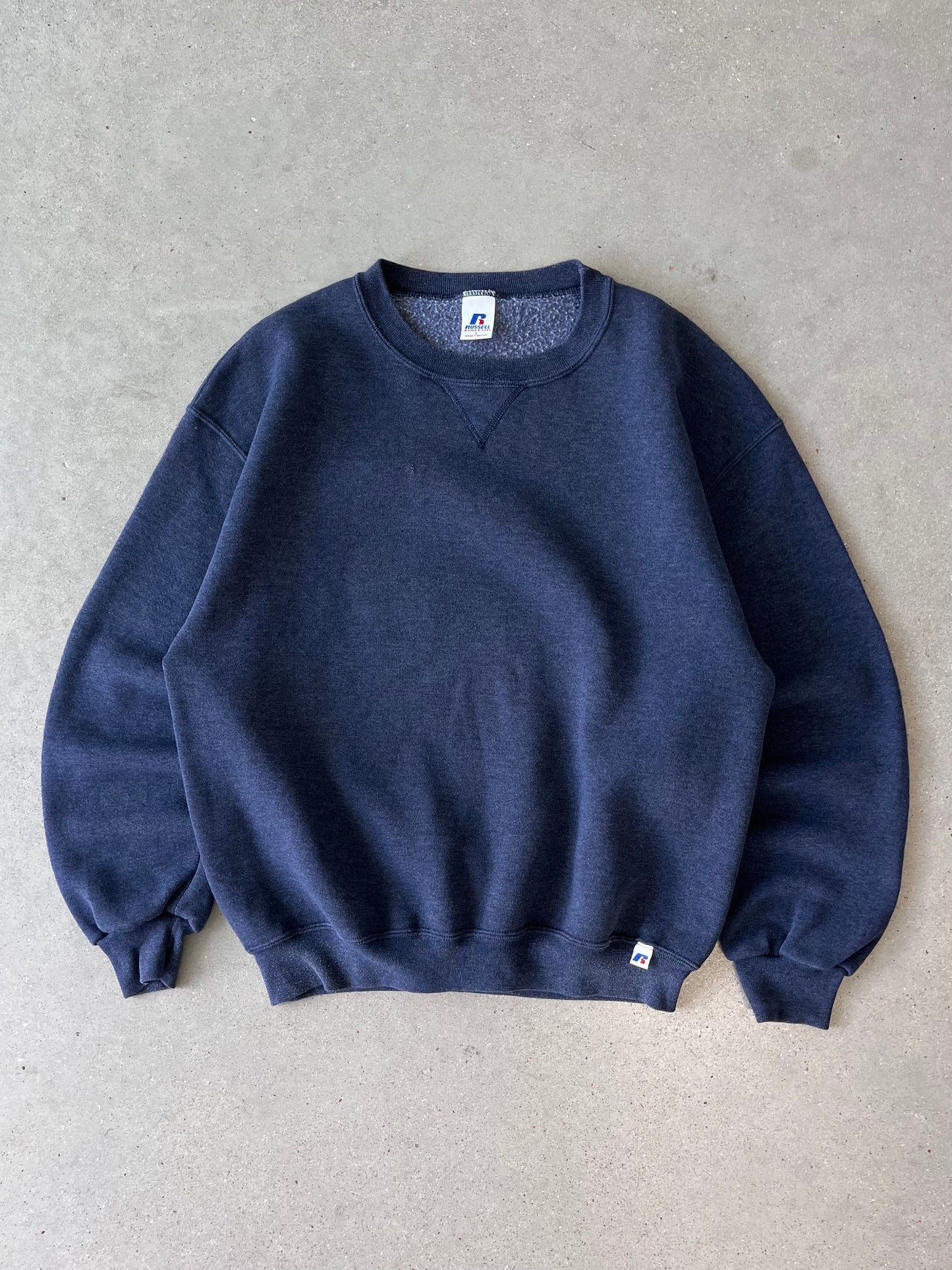 Vintage Russell Athletic Sweatshirt - L