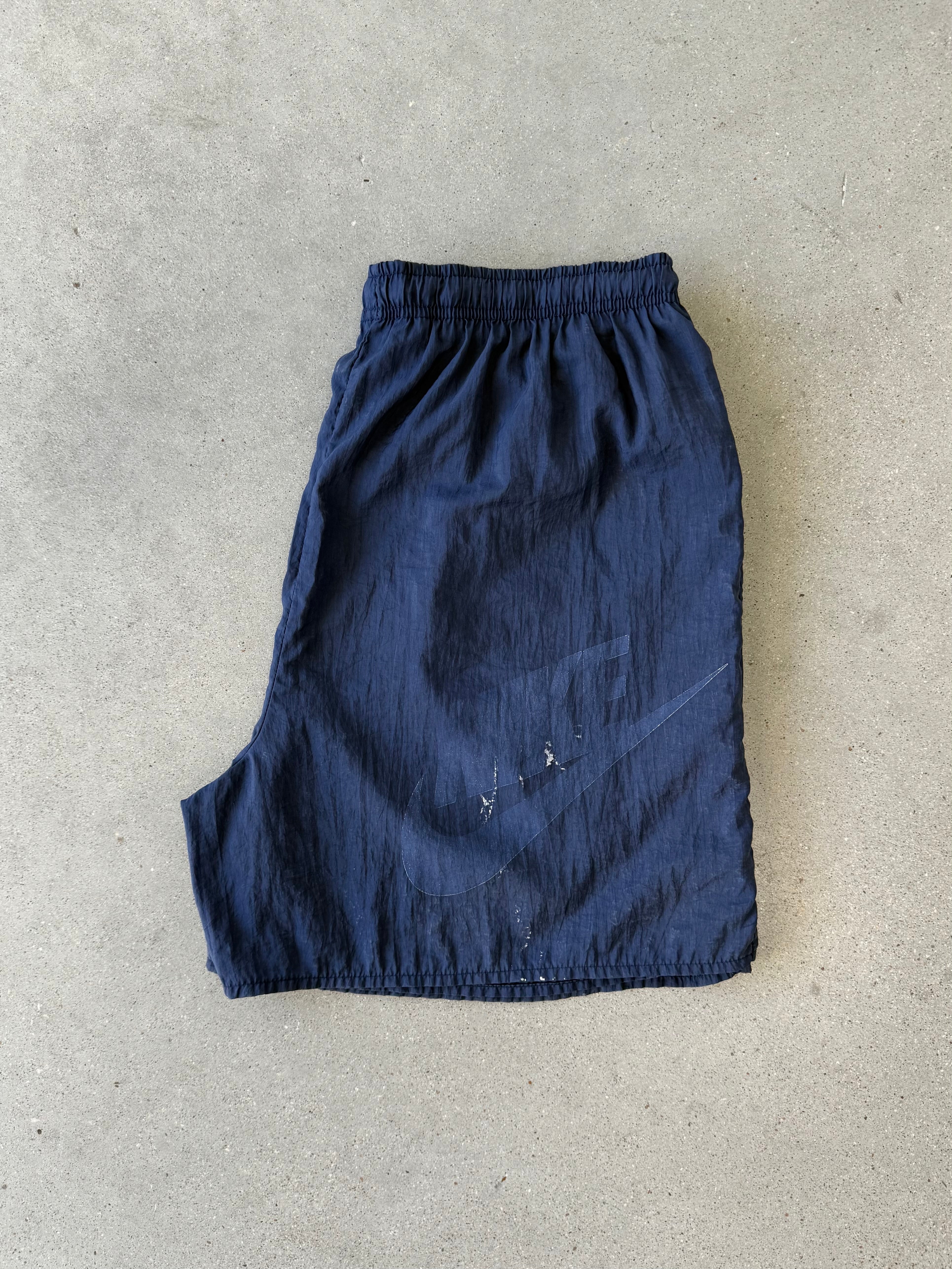 Vintage Nike Painter's Nylon Shorts - L