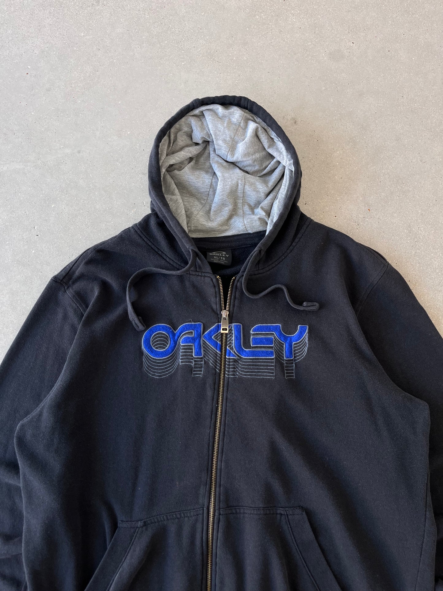 Vintage Oakley Zip-up Hoodie - XL