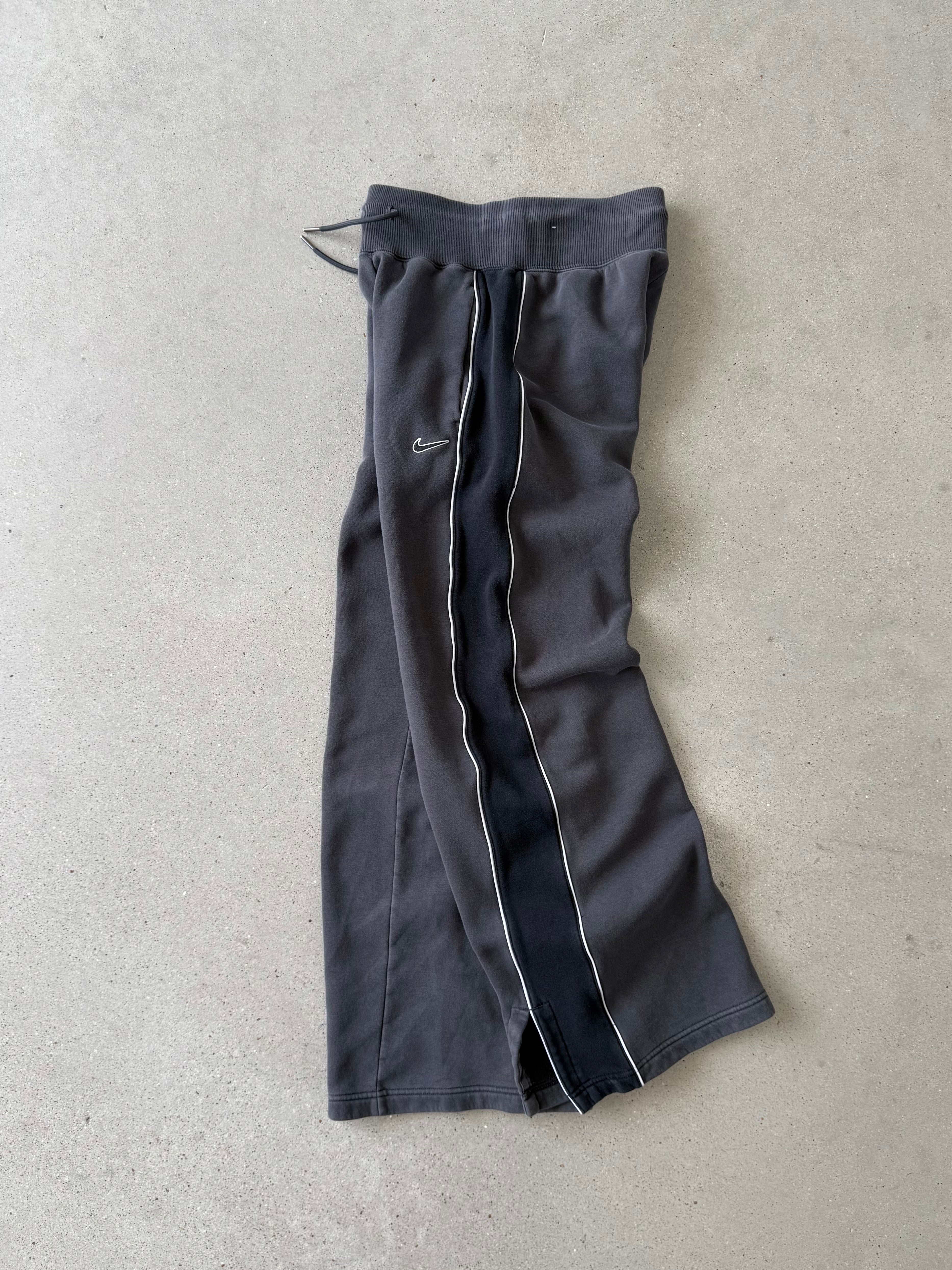 Vintage Nike Wide Leg Sweatpants - XS