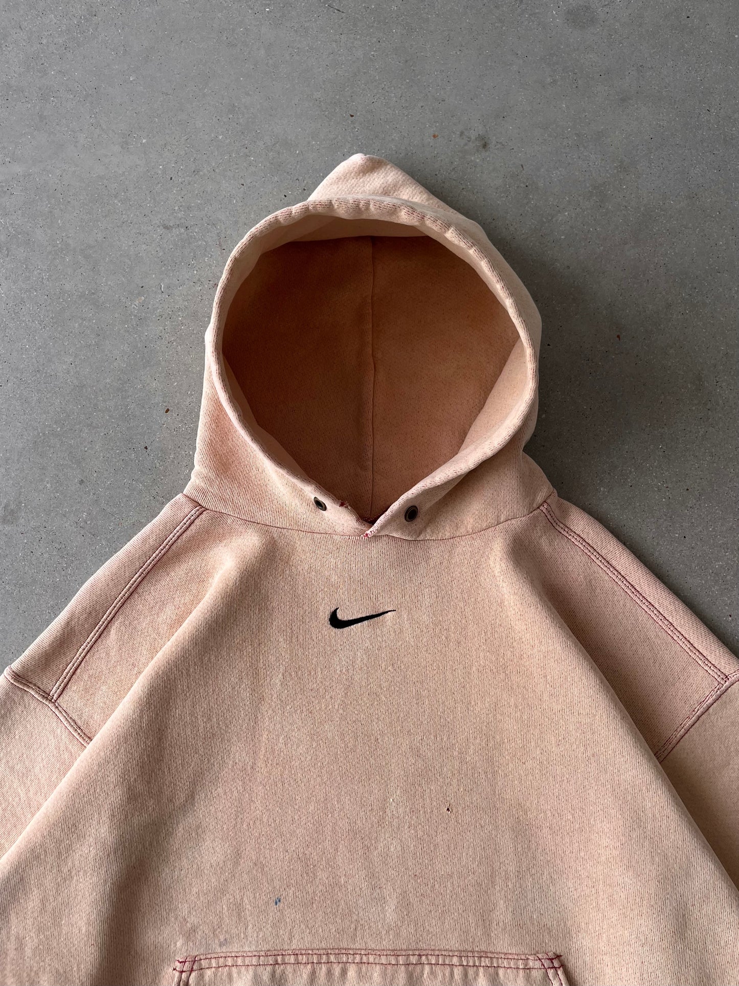 Vintage 'Peach' NIKE Center Swoosh Hoodie - L