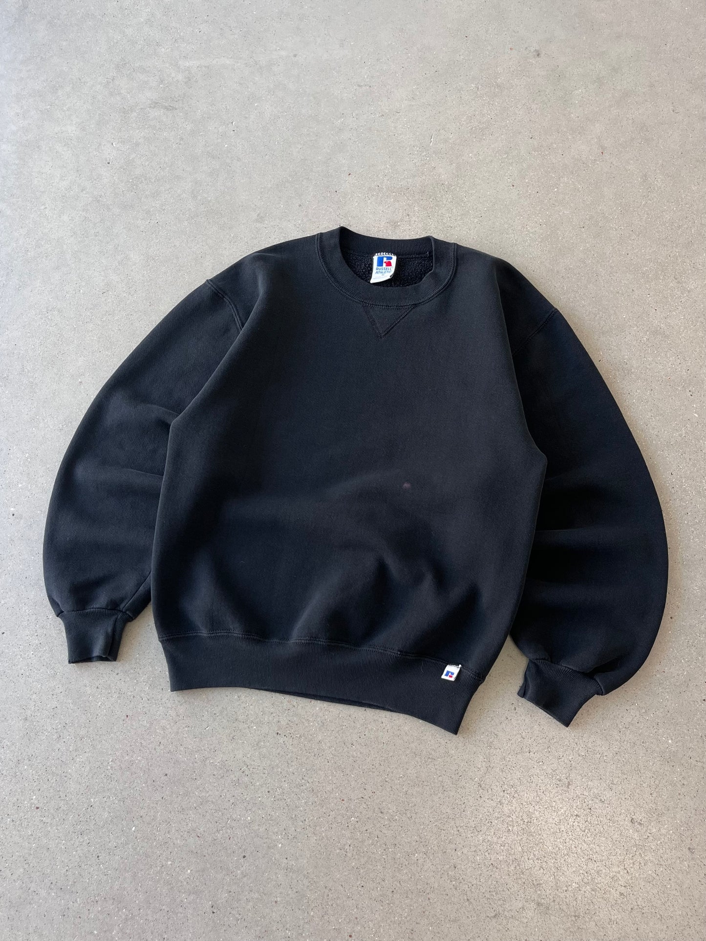 Vintage Black Russell Athletic Crewneck - M