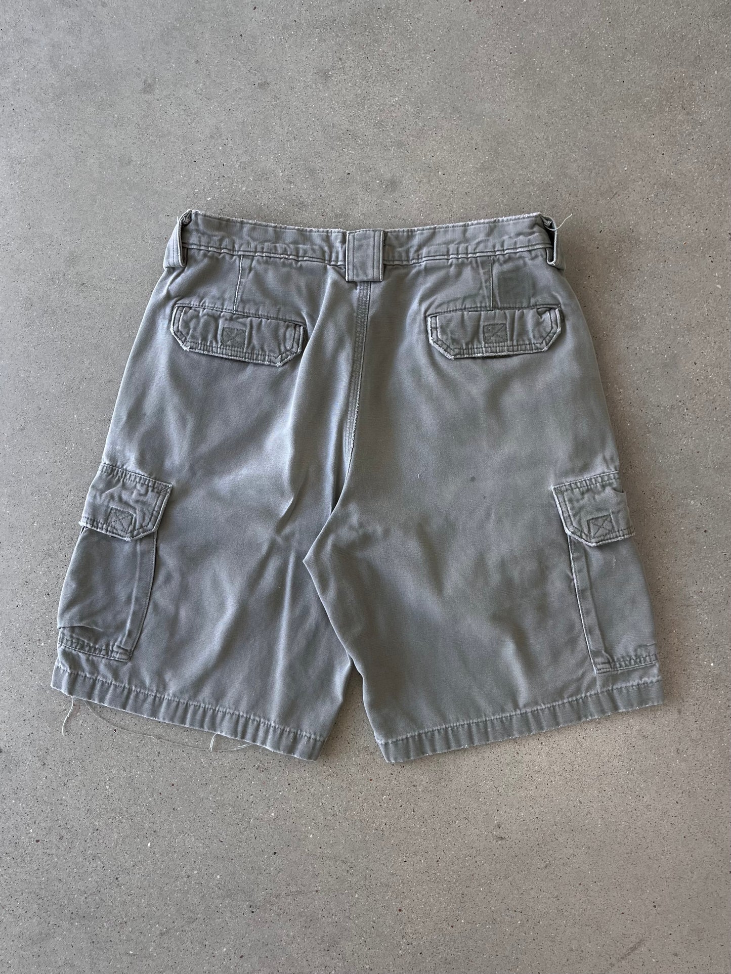 Vintage Carhartt Cargo Shorts - 31