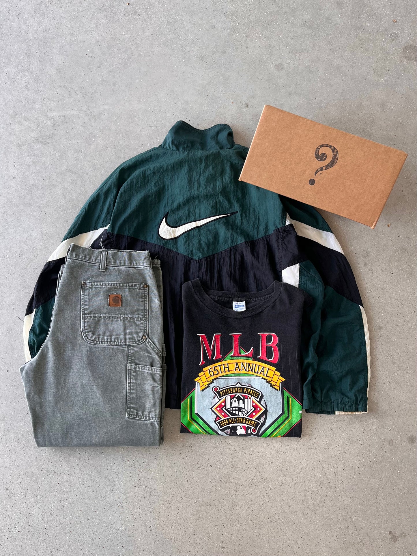 Vintage 3-Piece Outfit Box (STREETWEAR)