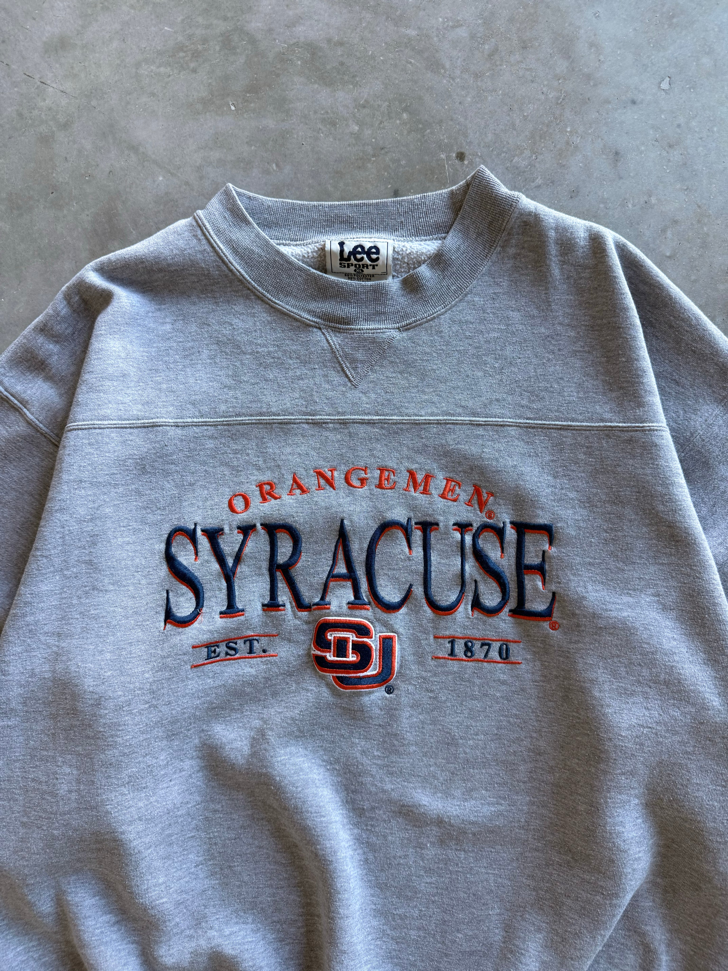 Vintage 1990s Syracuse Orangemen Lee Sport Sweatshirt (XL)