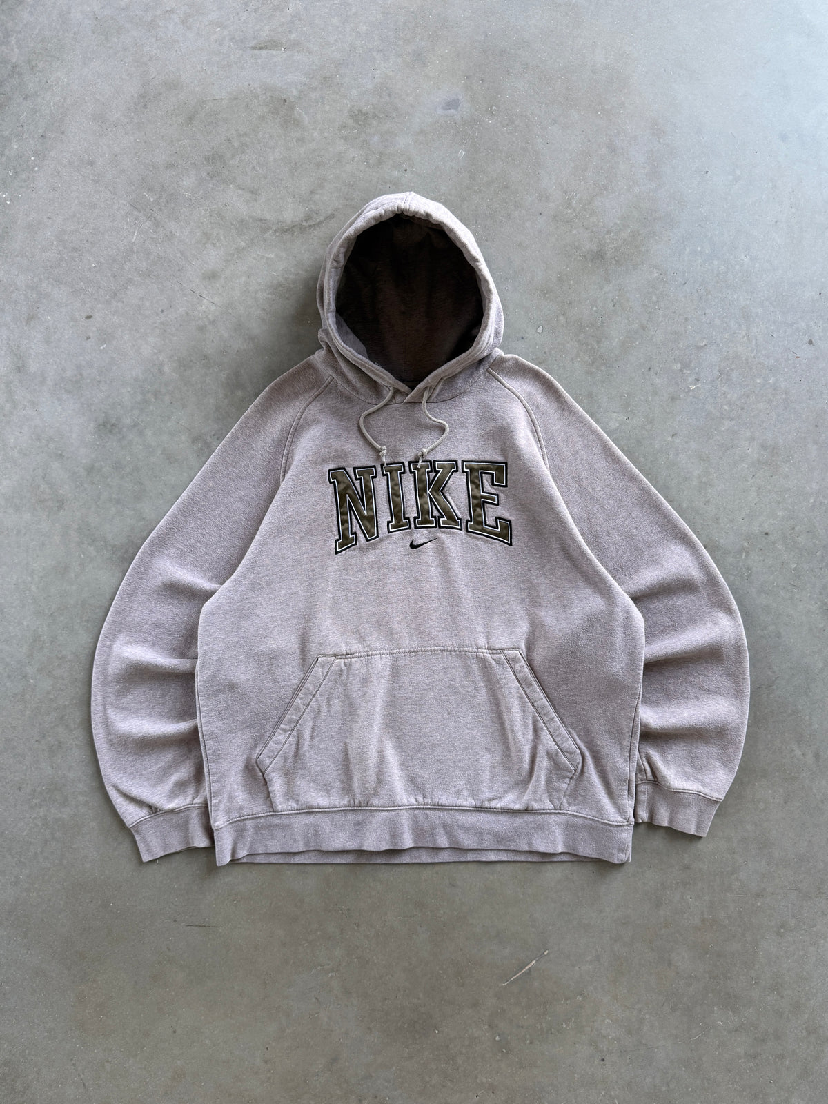Vintage 2000s Nike Mocha Spell-out Hoodie (XL)
