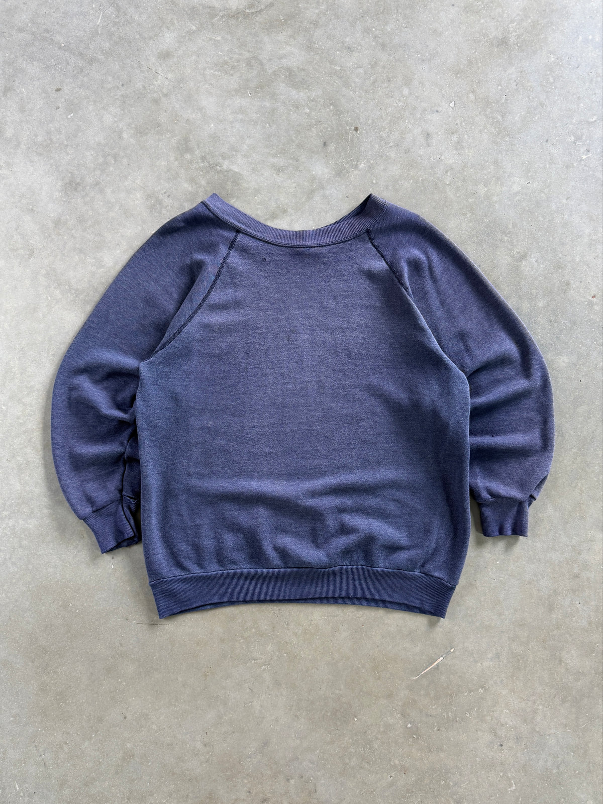 Vintage 1980s Navy Sweatshirt (L)